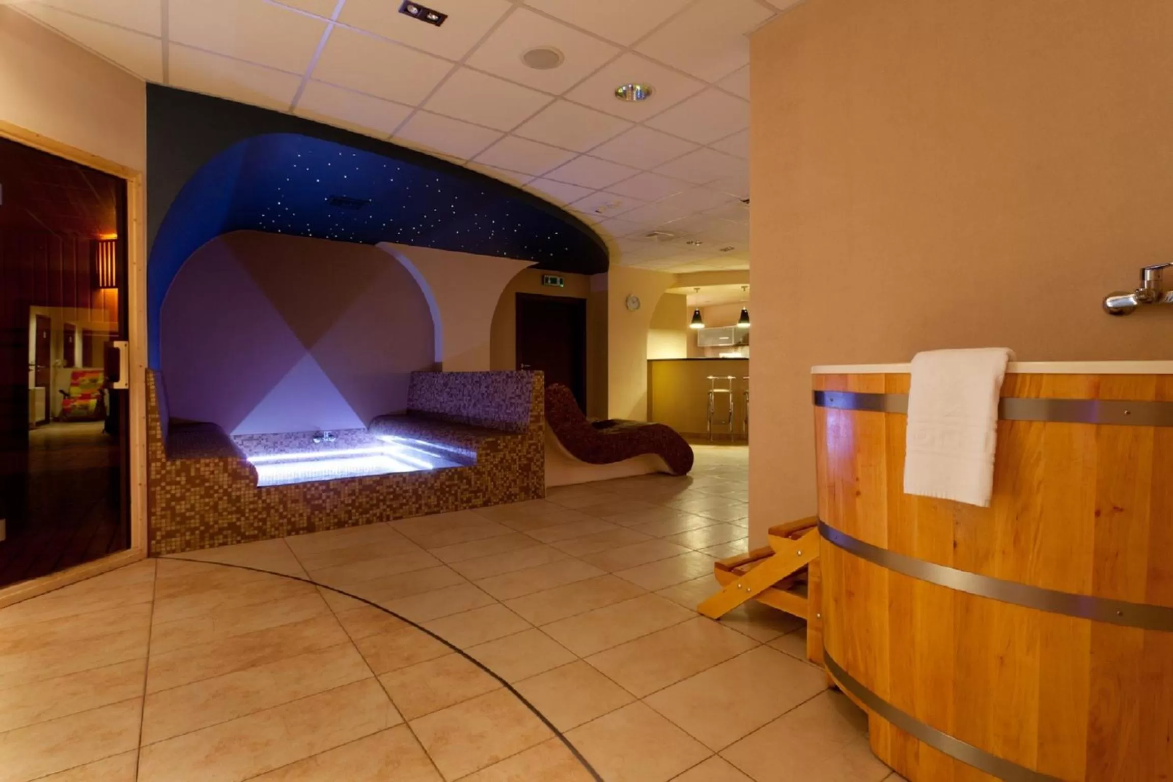 Spa and wellness centre/facilities, Bed in Hotel Swing
