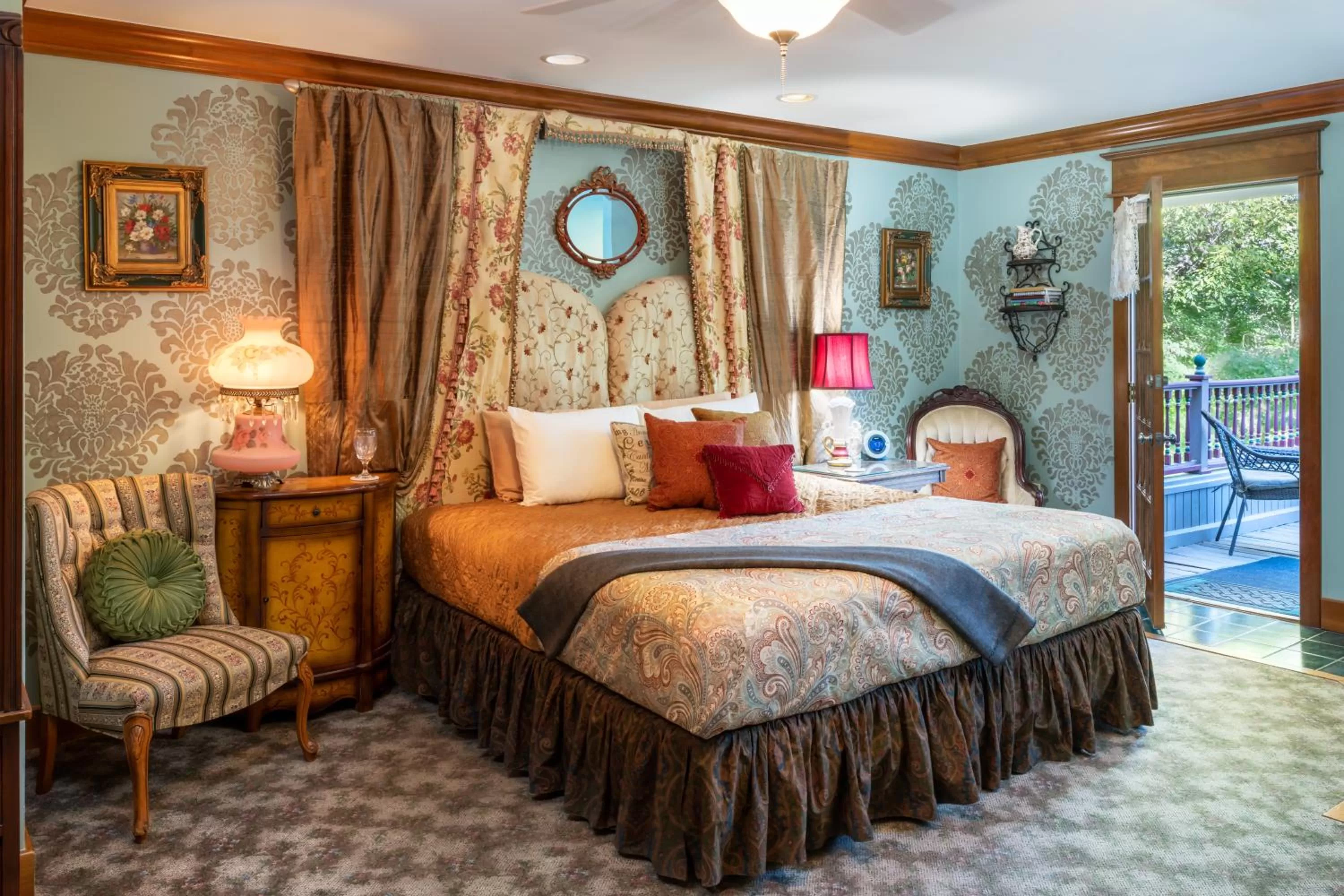 Bed in Angel at Rose Hall