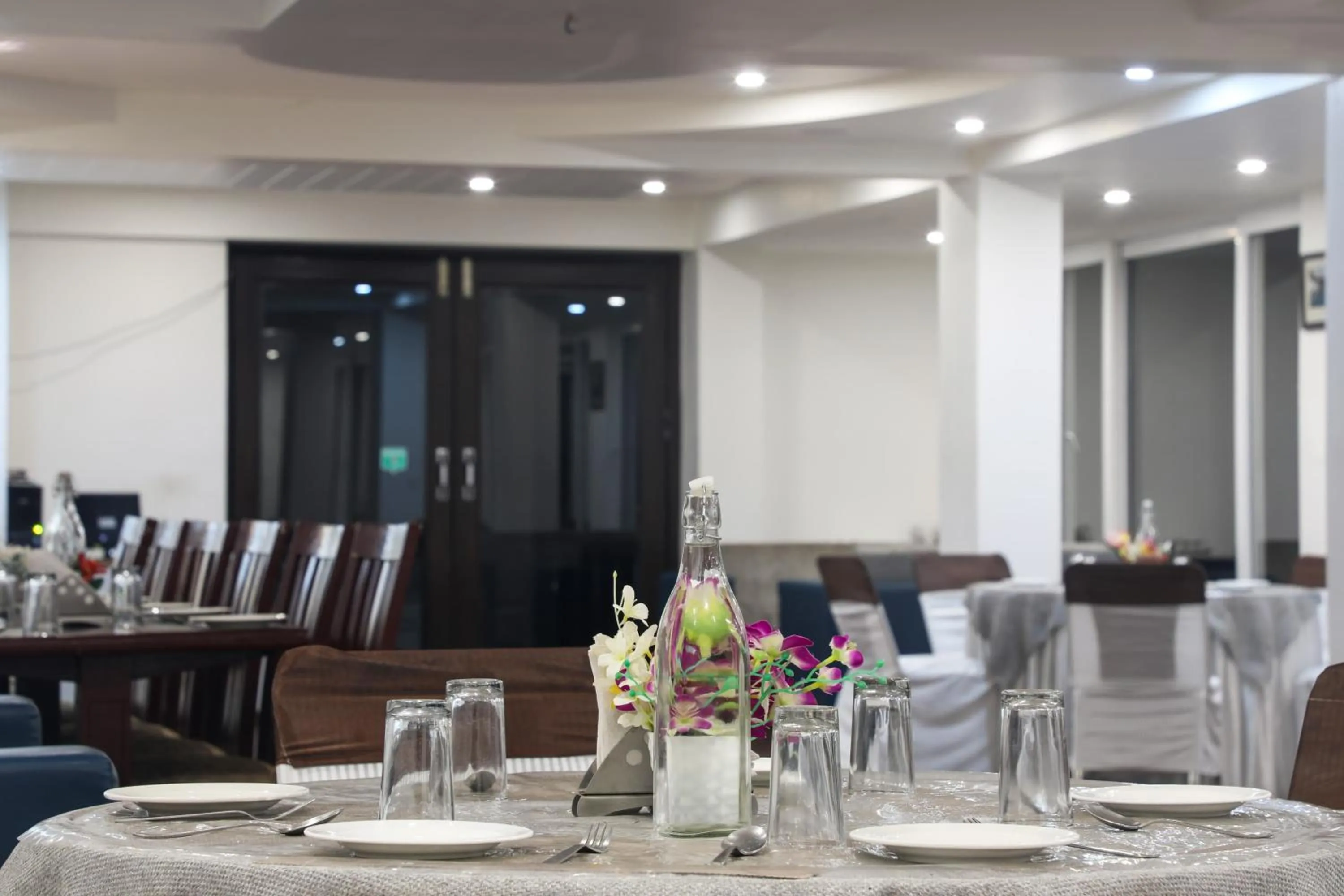 Restaurant/places to eat in The Mountain Quail