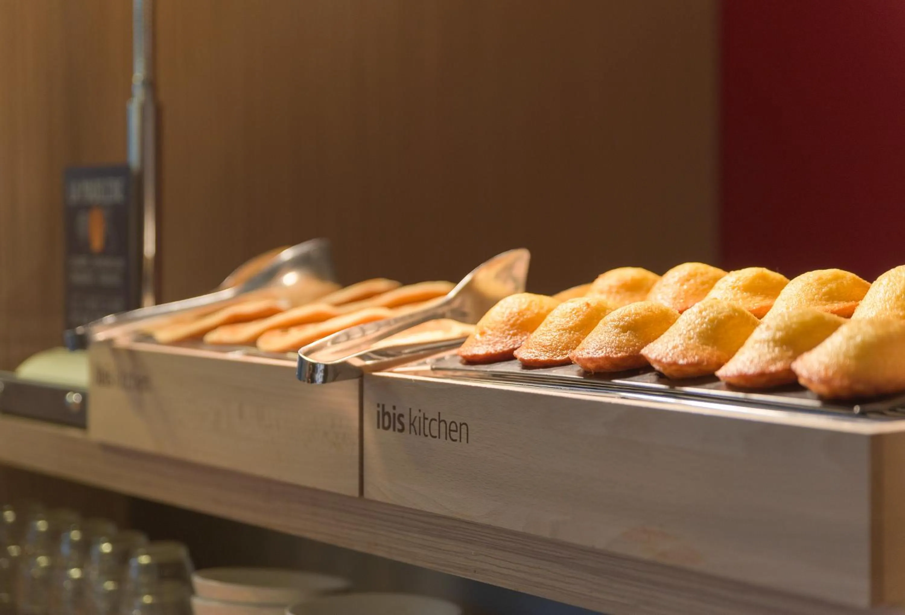 Food and drinks in ibis Paris Bastille Faubourg St Antoine