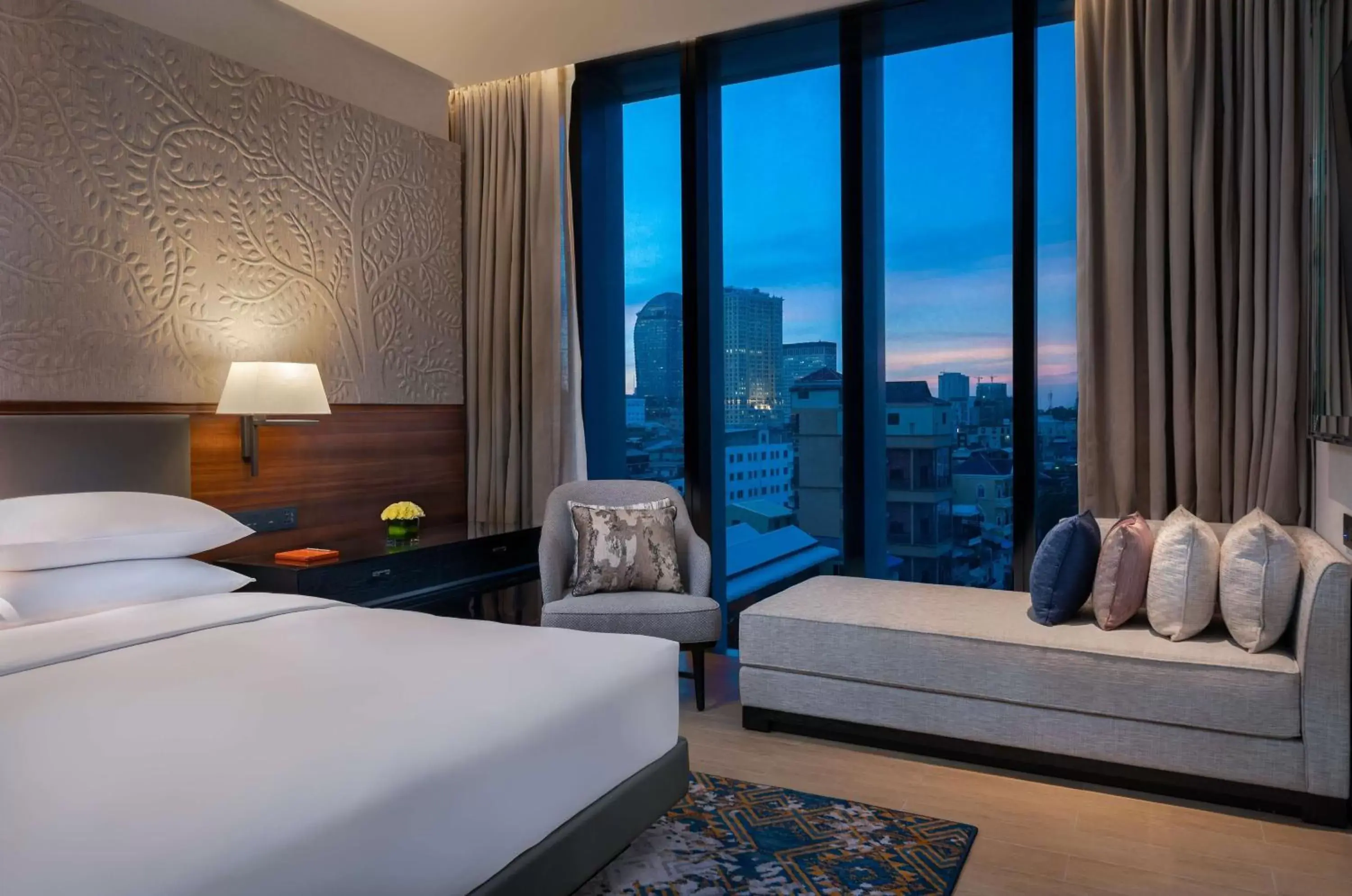 Suite in Hyatt Regency Phnom Penh Suite in Hyatt Regency Phnom Penh