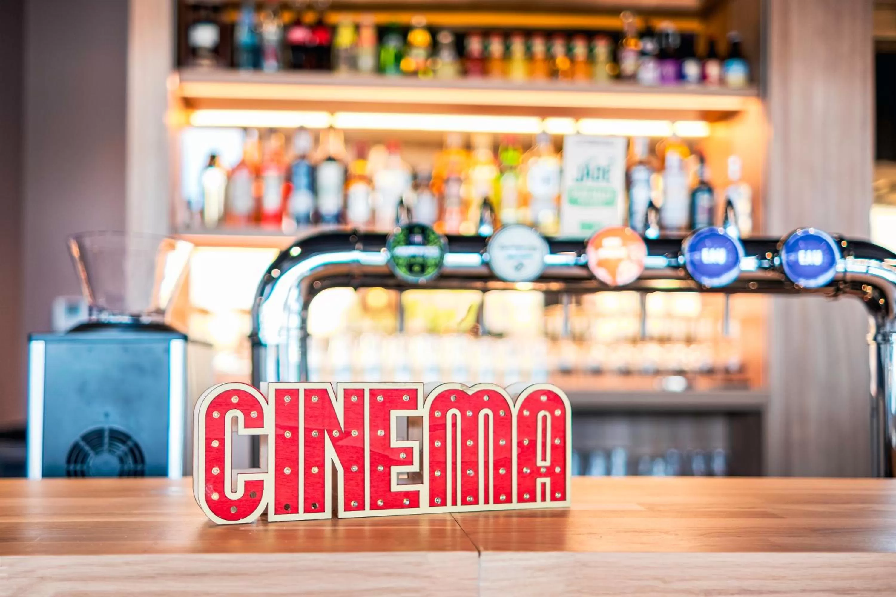 Lounge or bar in ibis Styles Lens Centre Gare