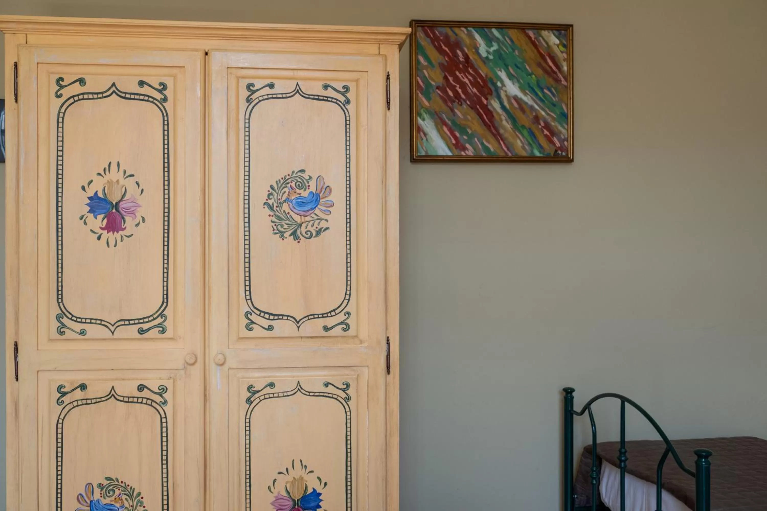 wardrobe in Liodoro Catania B&B