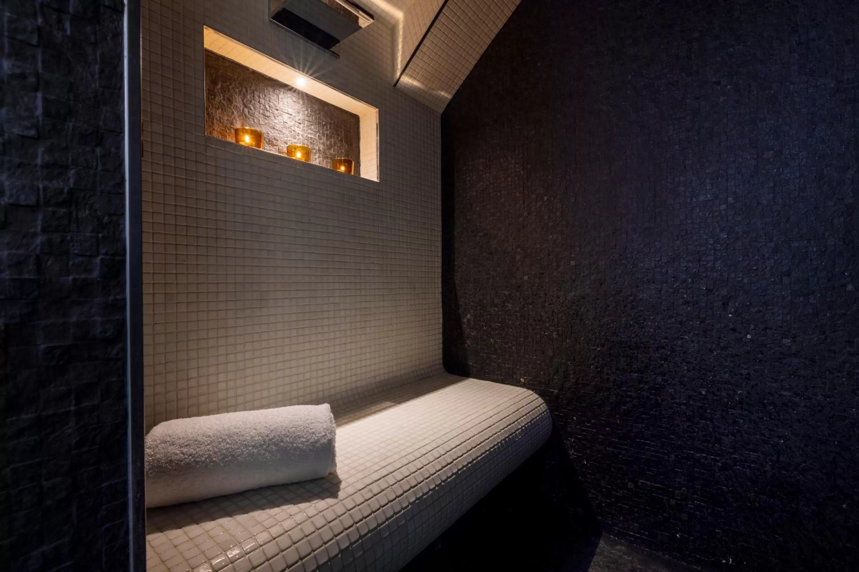 Spa and wellness centre/facilities, Bed in Hôtel Théorème