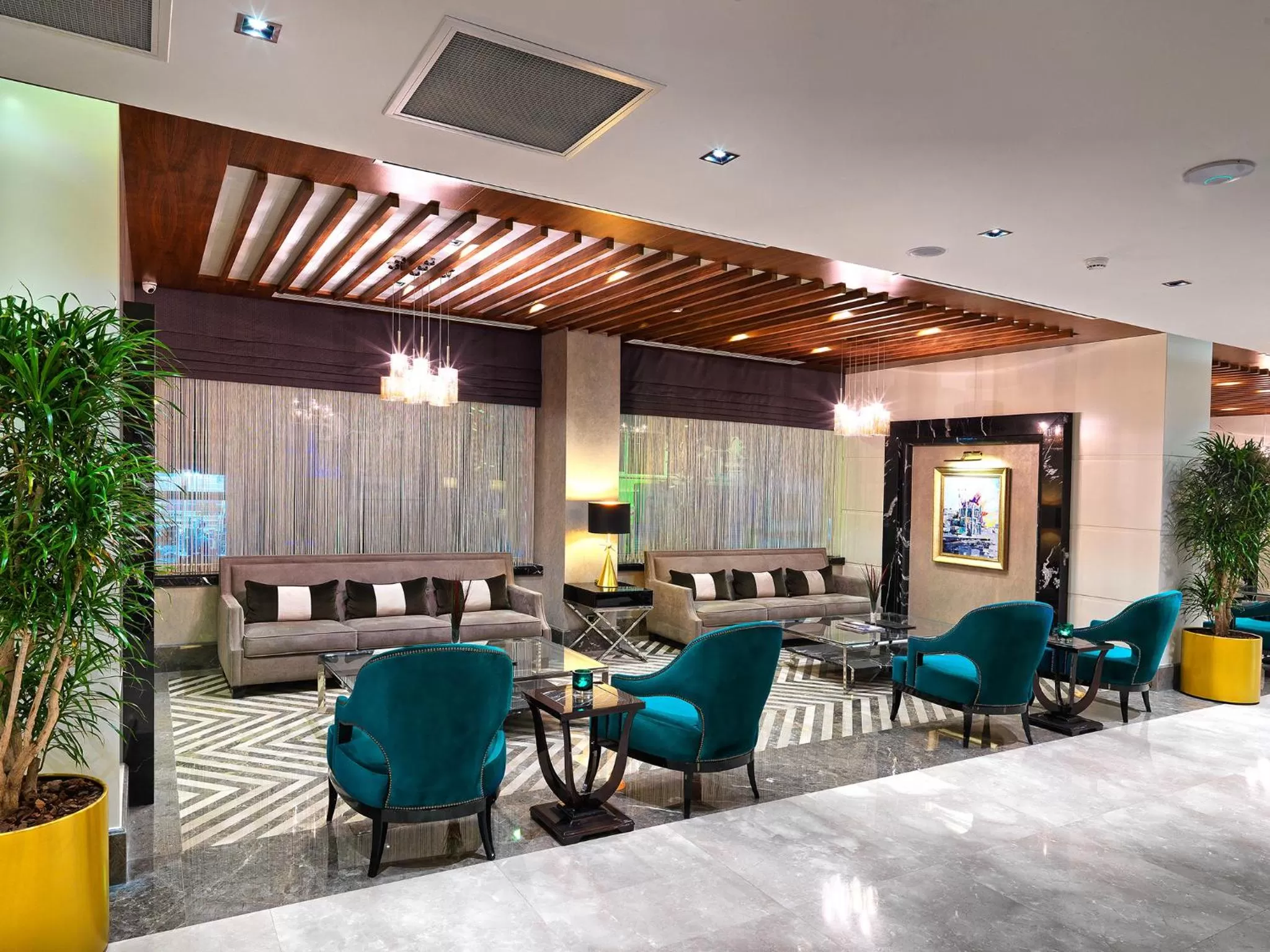 Lobby or reception in Mercure Istanbul Bomonti