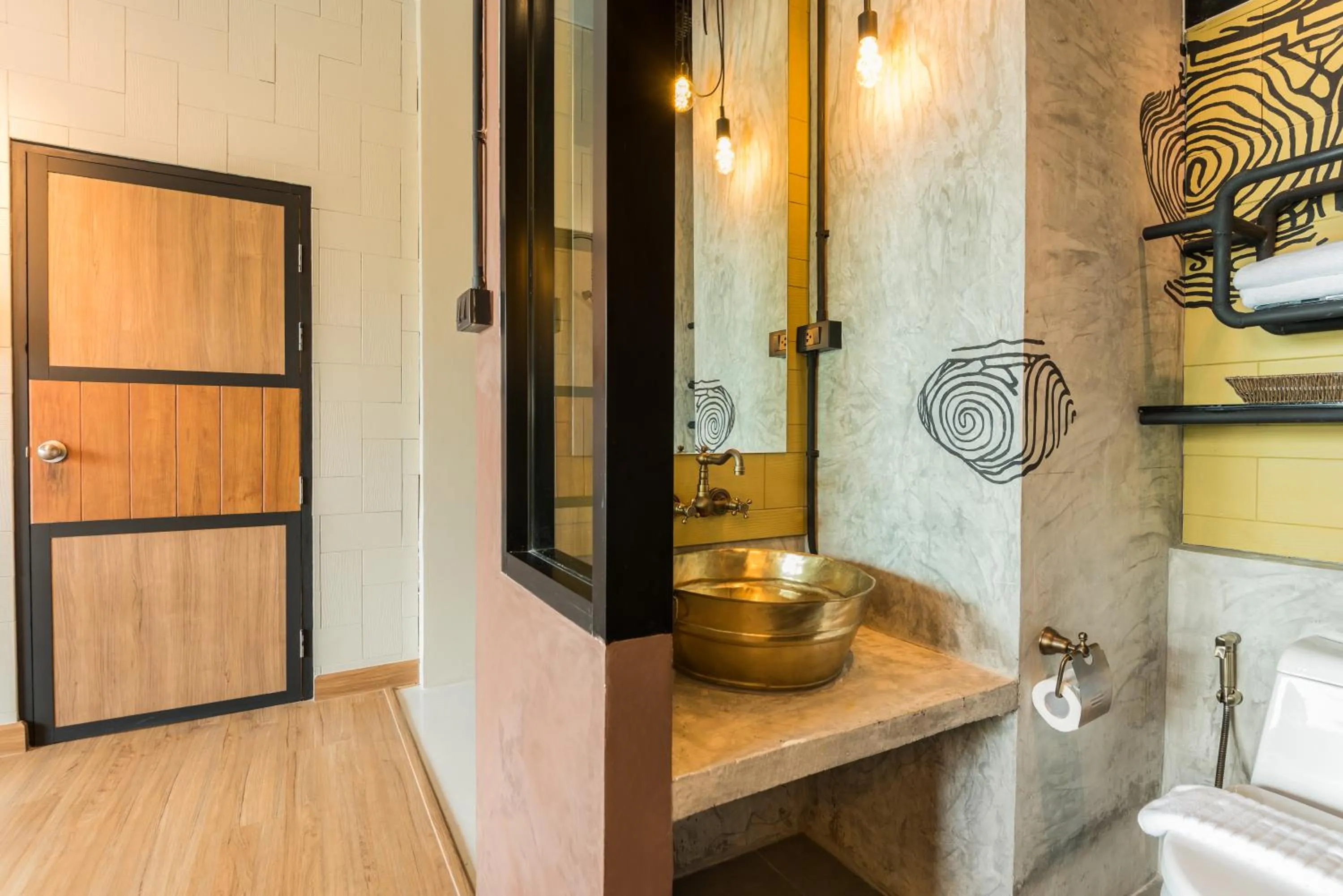 Shower in Sea Crest by Jomtien