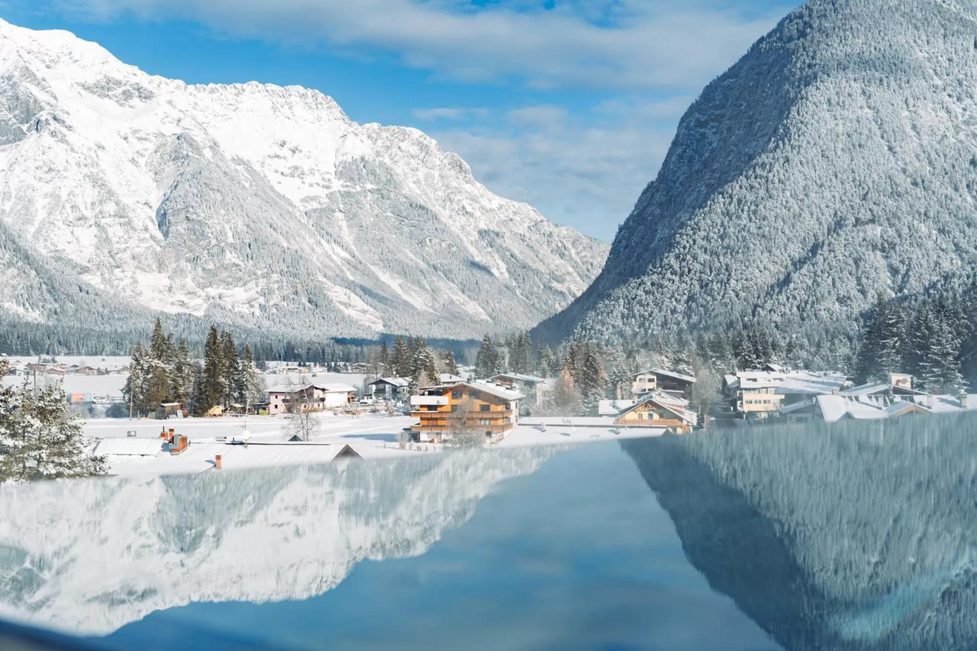 Pool view, Winter in Hotel Kristall