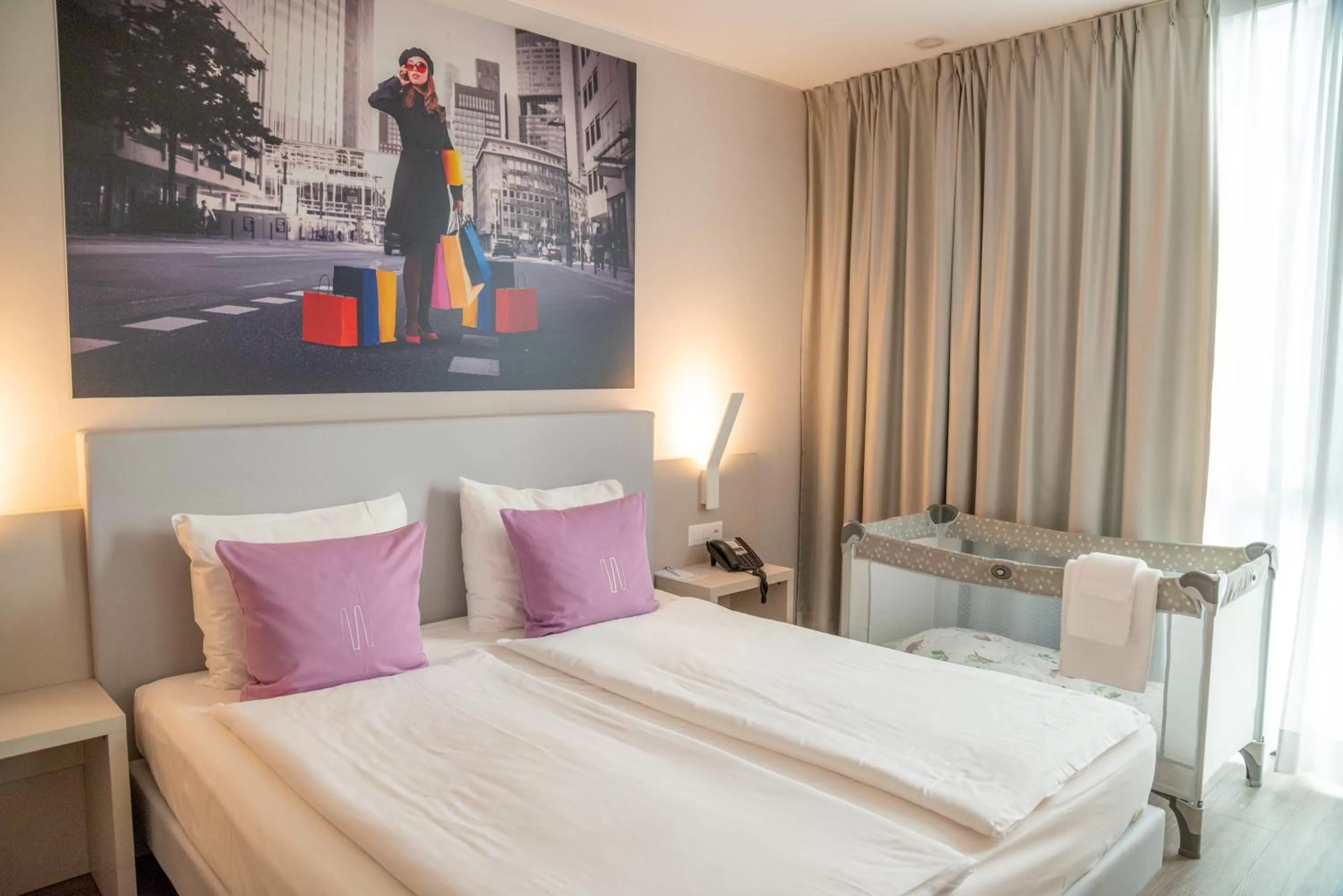 Bed in Hotel City Lugano