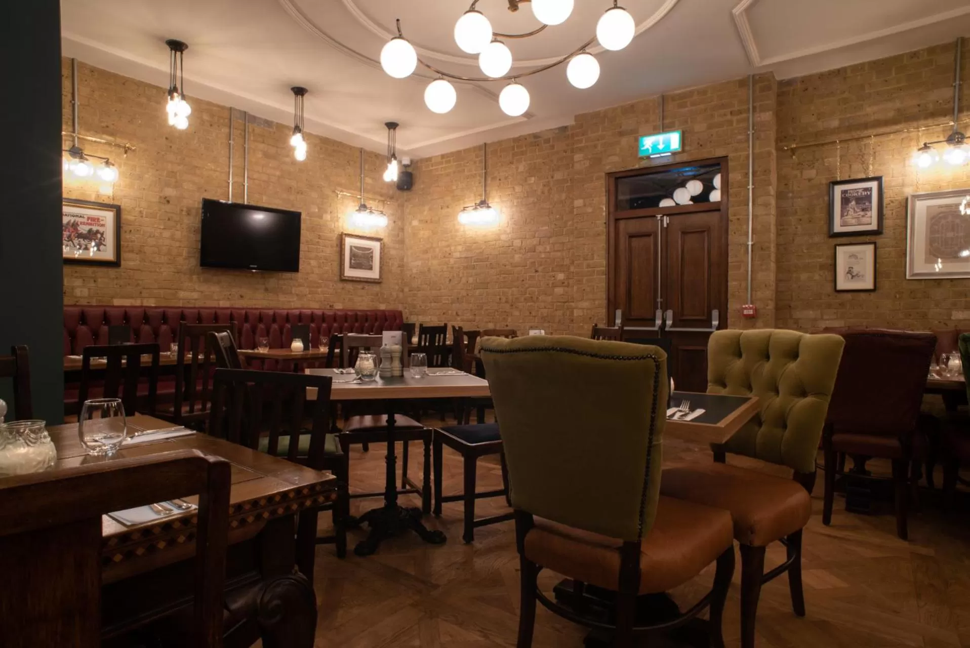 Restaurant/places to eat in Blackbird