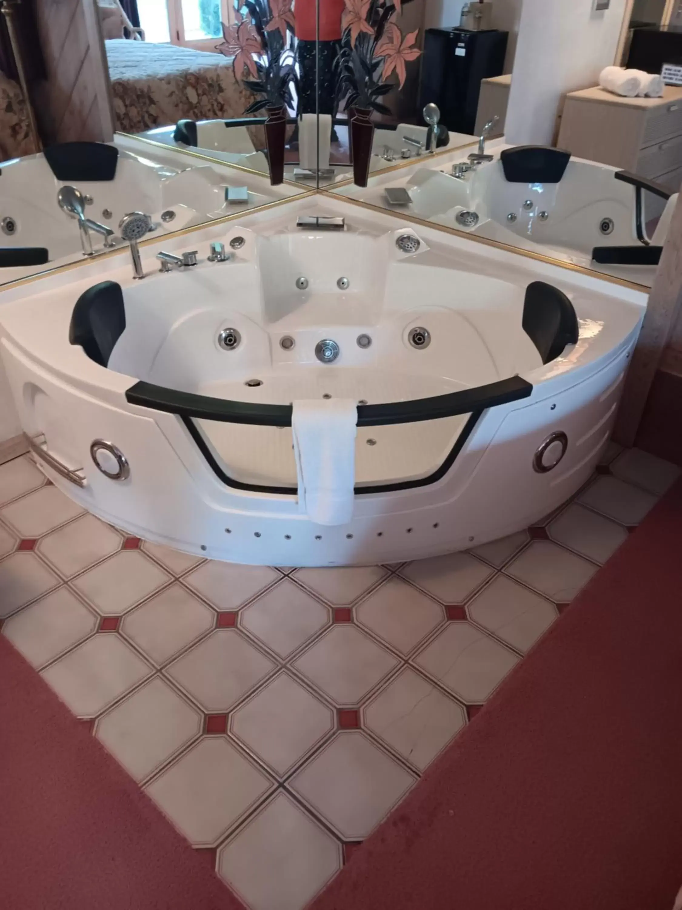 Double Room with Patio in White Birch Inn Double Room with Patio in White Birch Inn