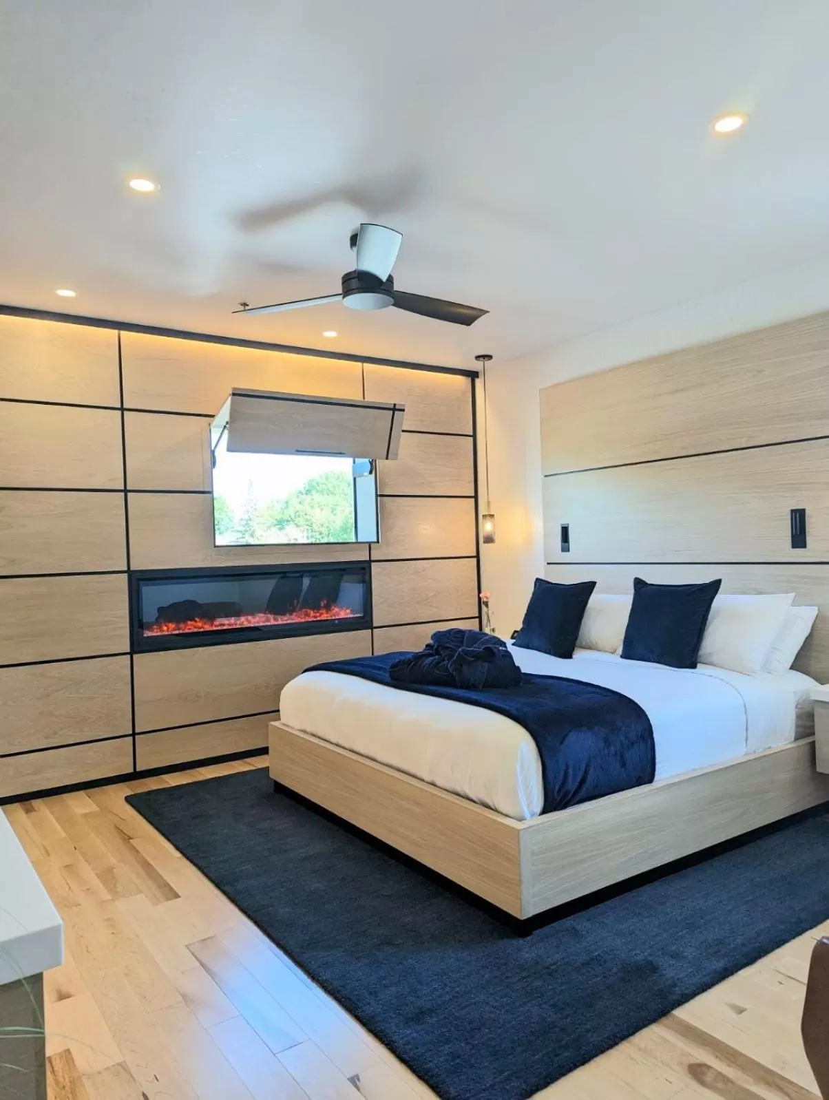 Bed in Cribs on Main