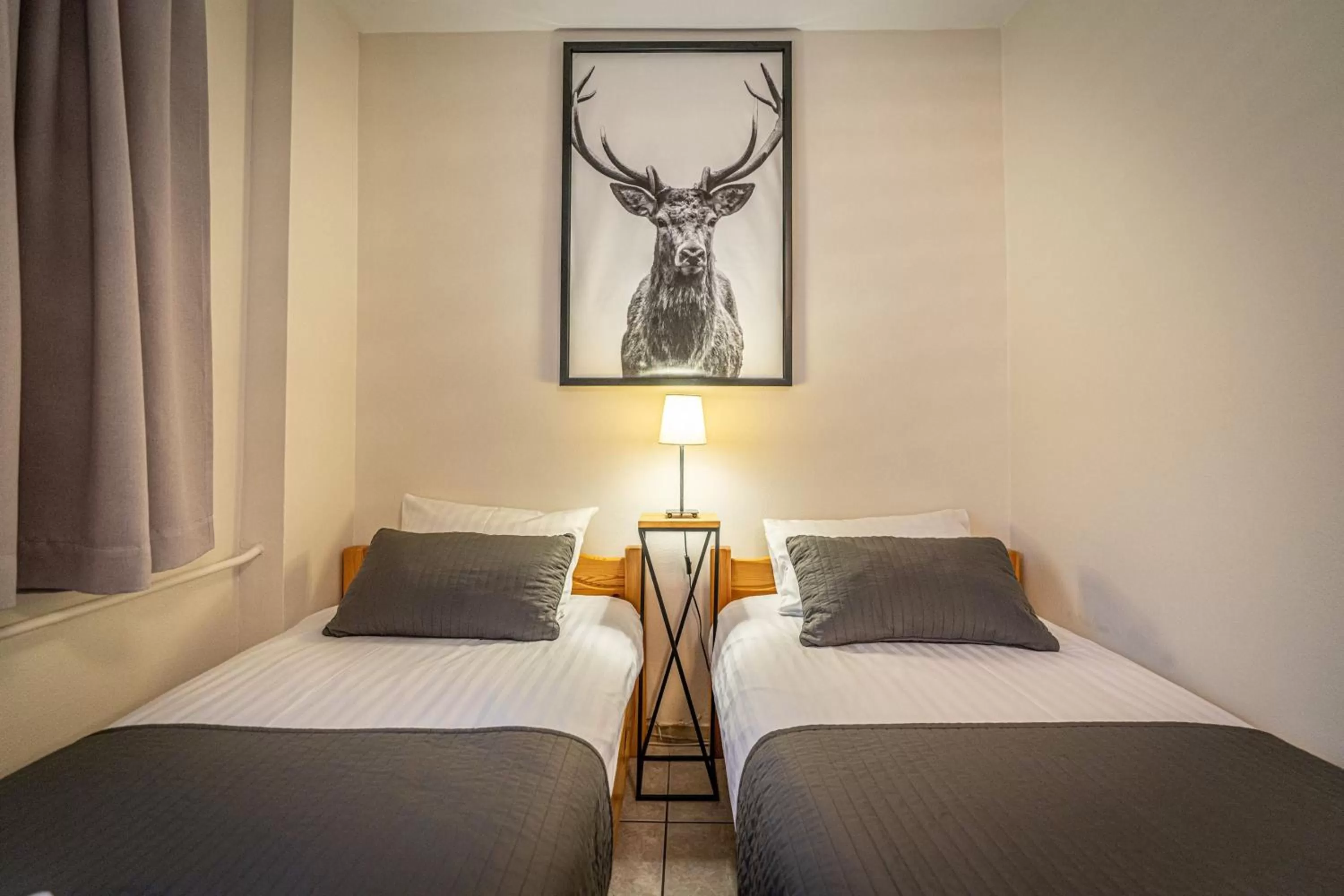 Bed in Liberta INN - Pokoje Gościnne