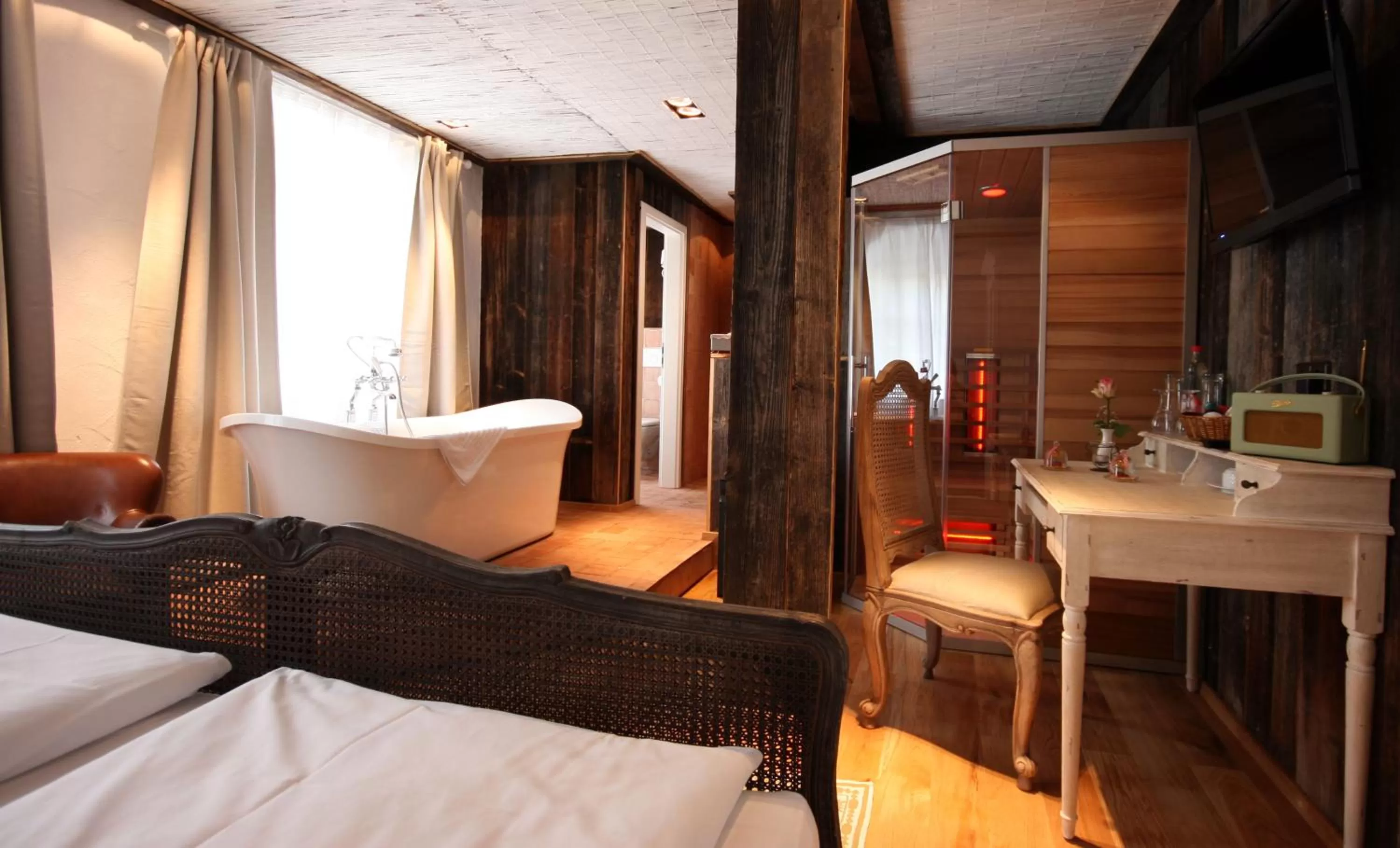 Decorative detail, Bed in Hotel Wellness Goldenes Fass Meißen