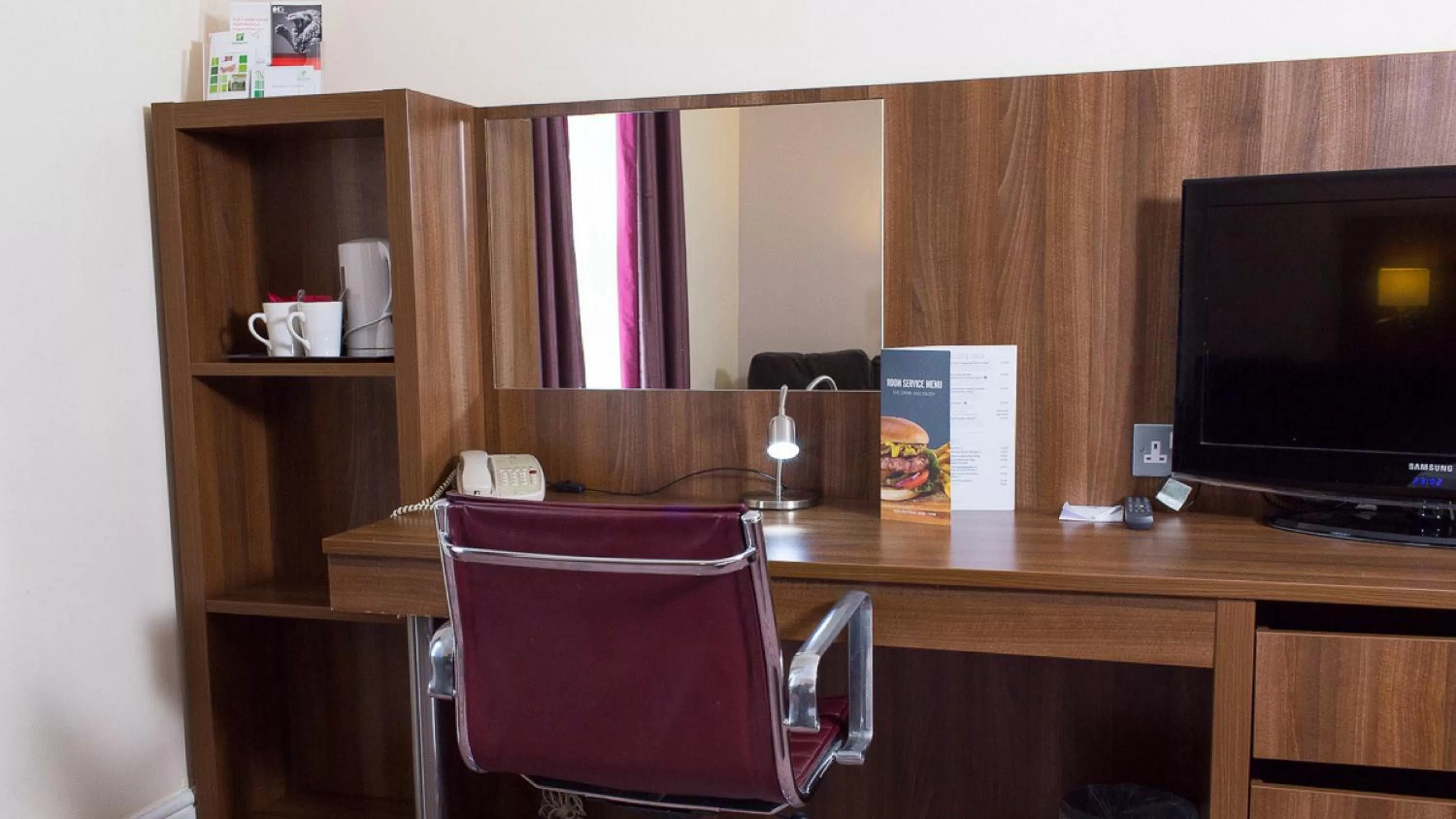 Photo of the whole room in Holiday Inn Milton Keynes East M1 Junc 14 by IHG