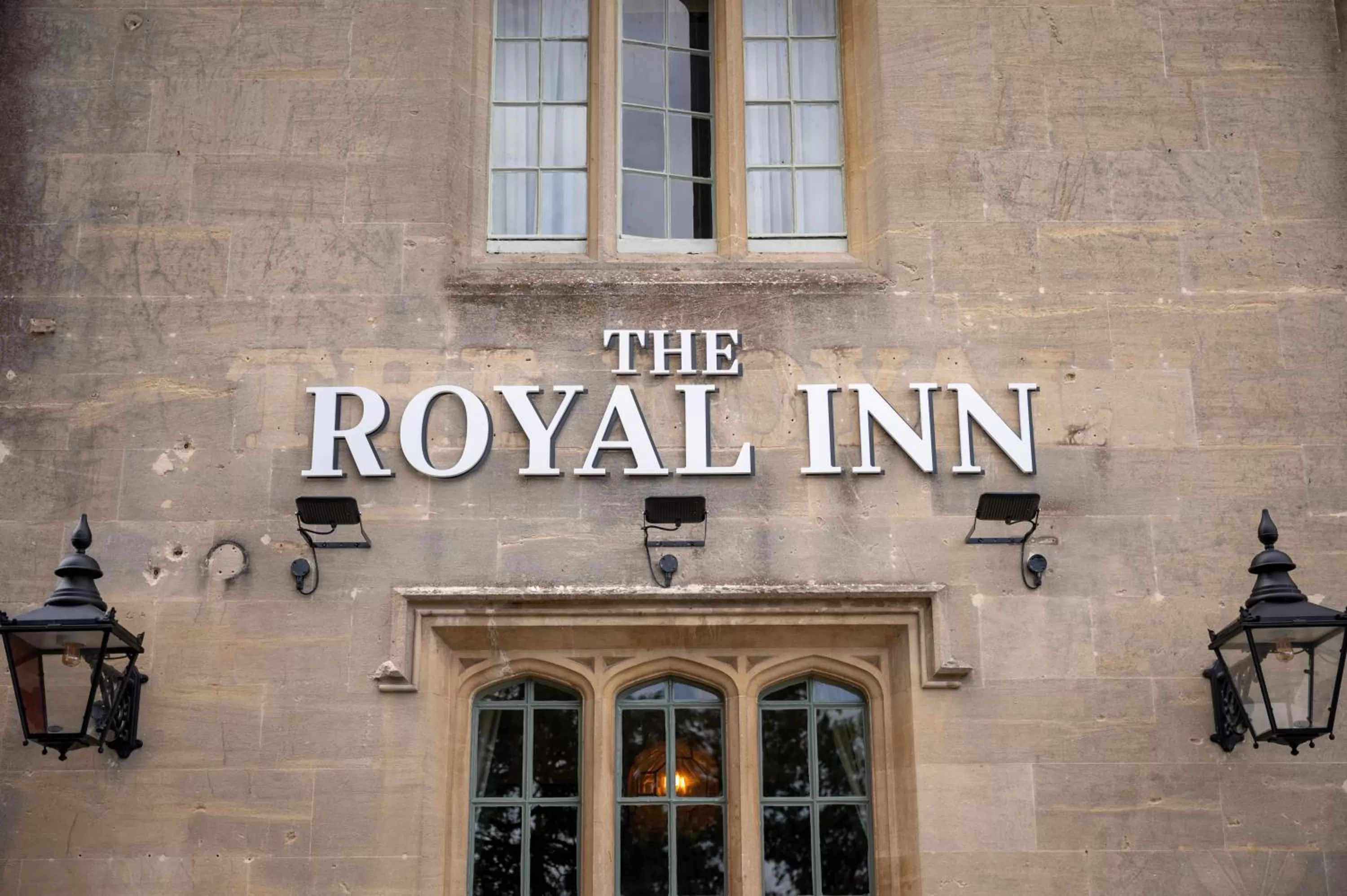The Royal Inn by Chef & Brewer Collection