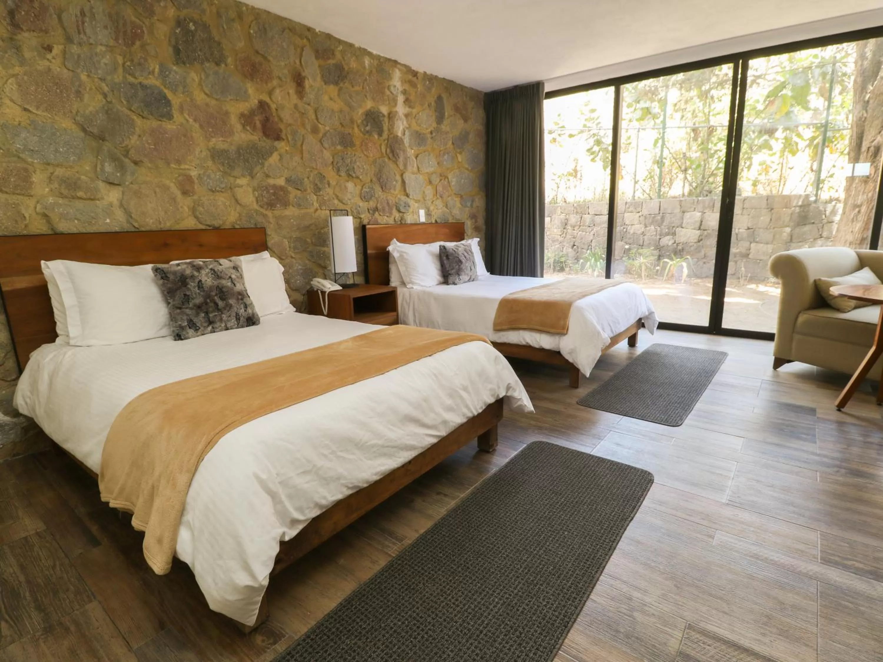 Deluxe Double Room with Two Double Beds in Hotel Boutique Camino Del Bosque