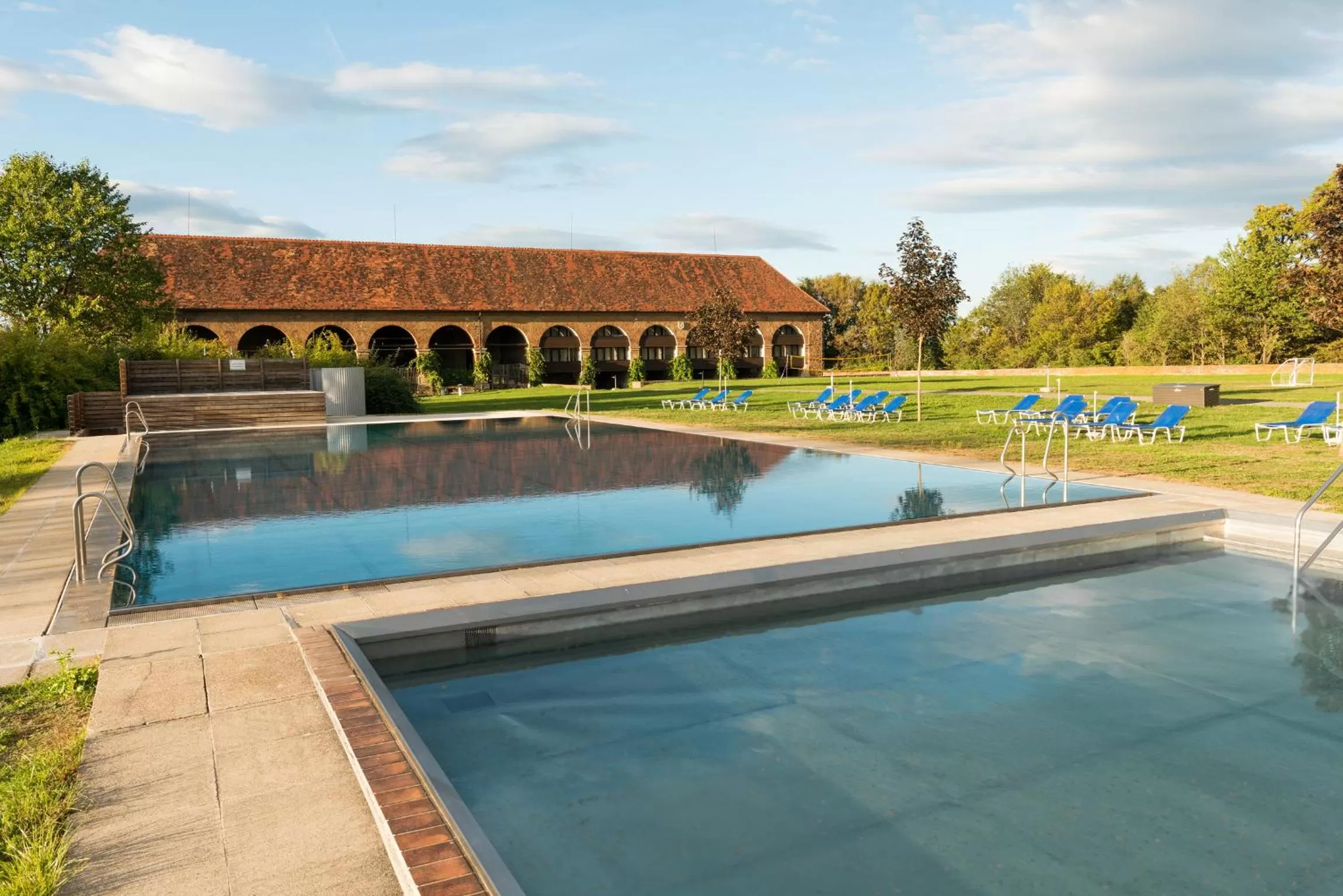 Swimming pool in Schloss Seggau
