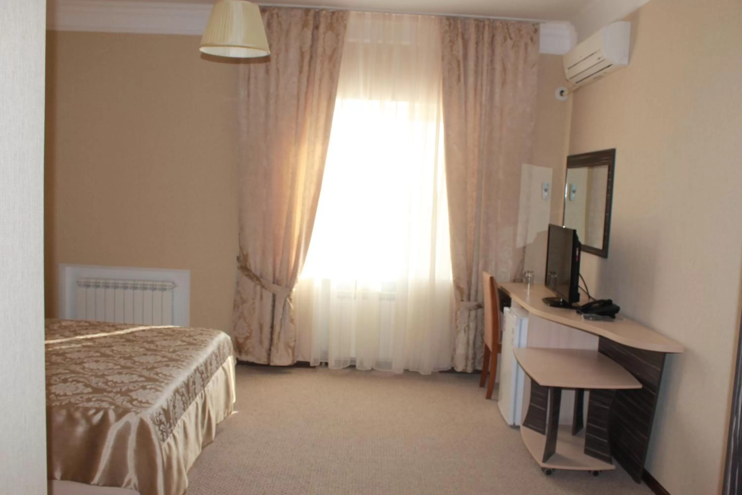 Living room, Bed in Hotel Laeti-Zhaiyk