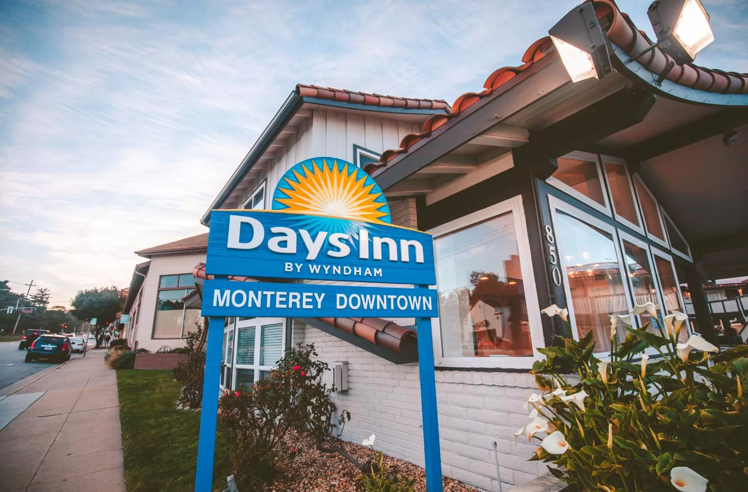Property logo or sign in Days Inn by Wyndham Monterey Downtown