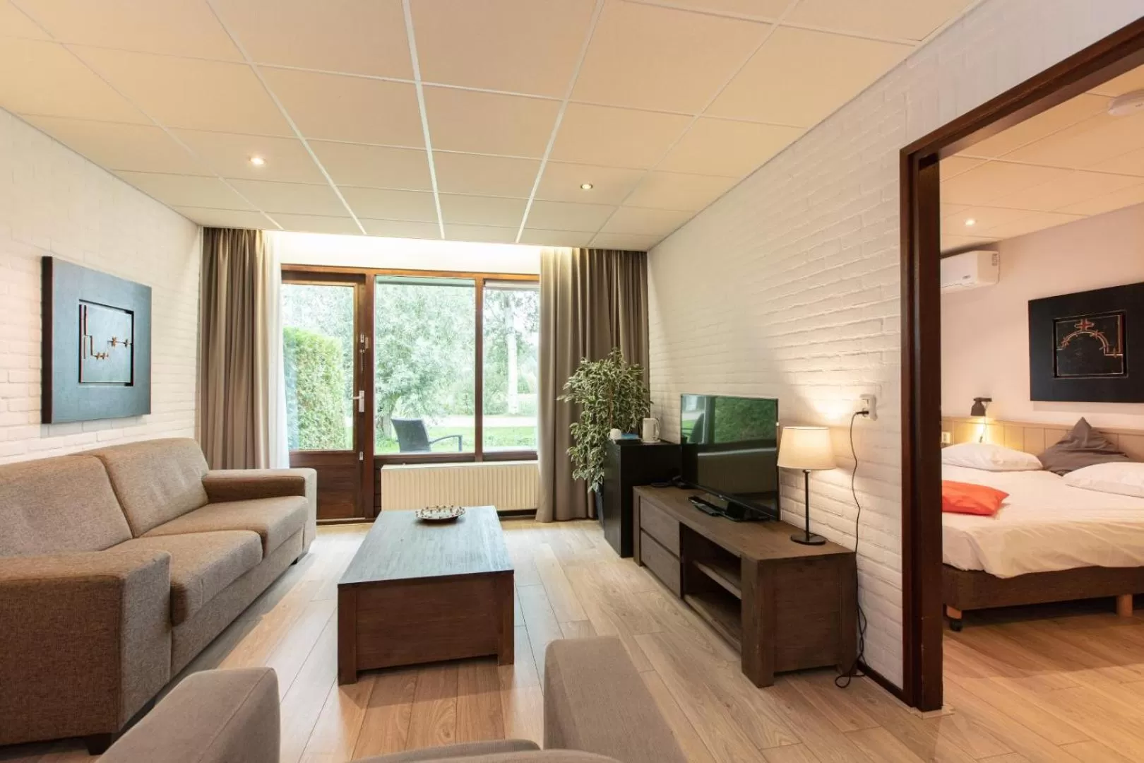Suite in Aparthotel Delden