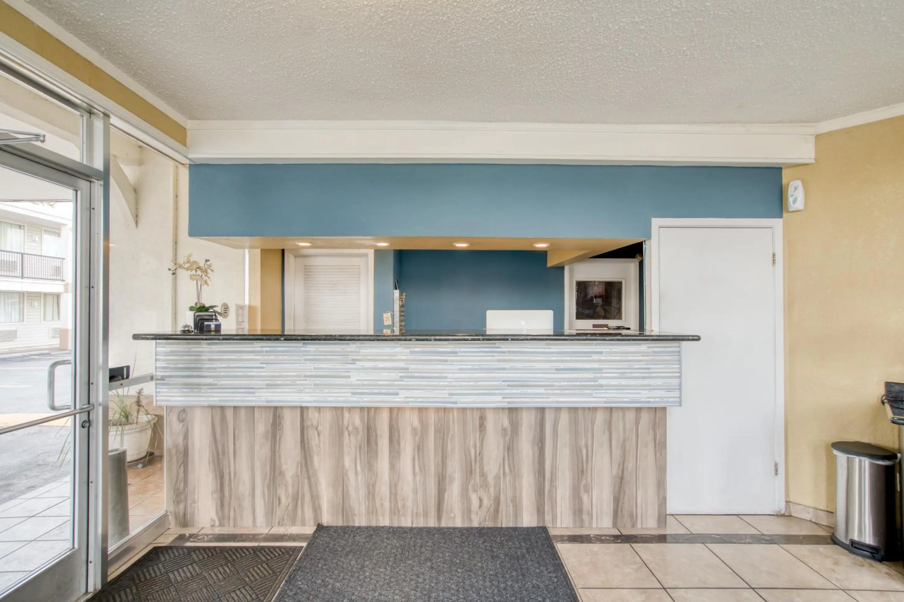 Lobby or reception in OYO Hotel Alexandria LA- Hwy 165