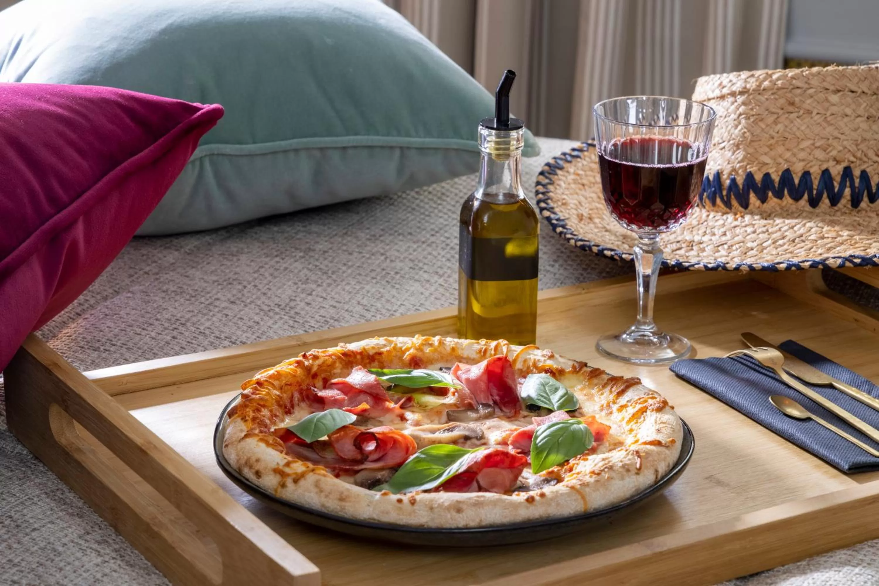 Restaurant/places to eat in Hotel Bloum