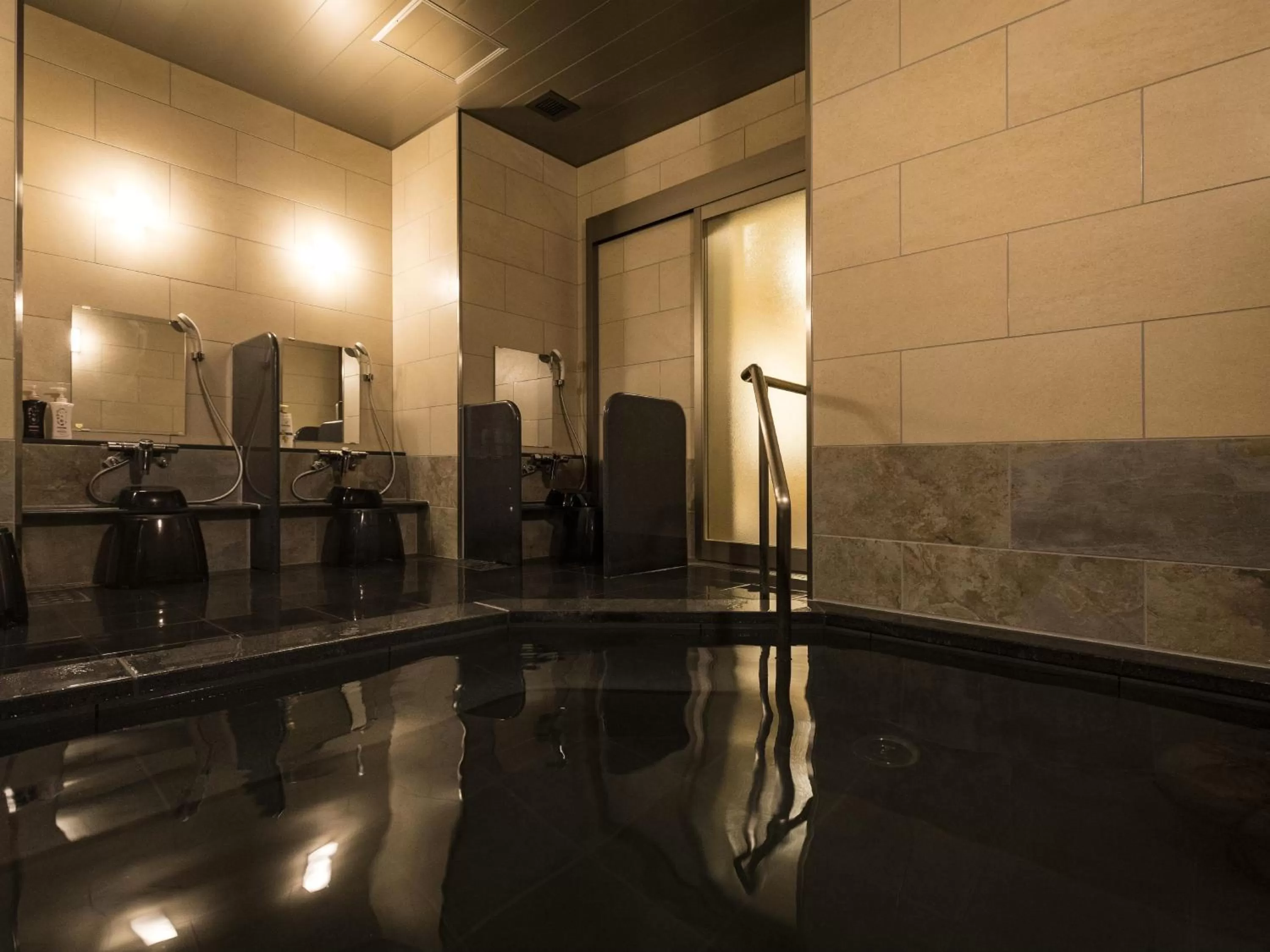 Area and facilities in Hotel Wing International Hakata Shinkansenguchi