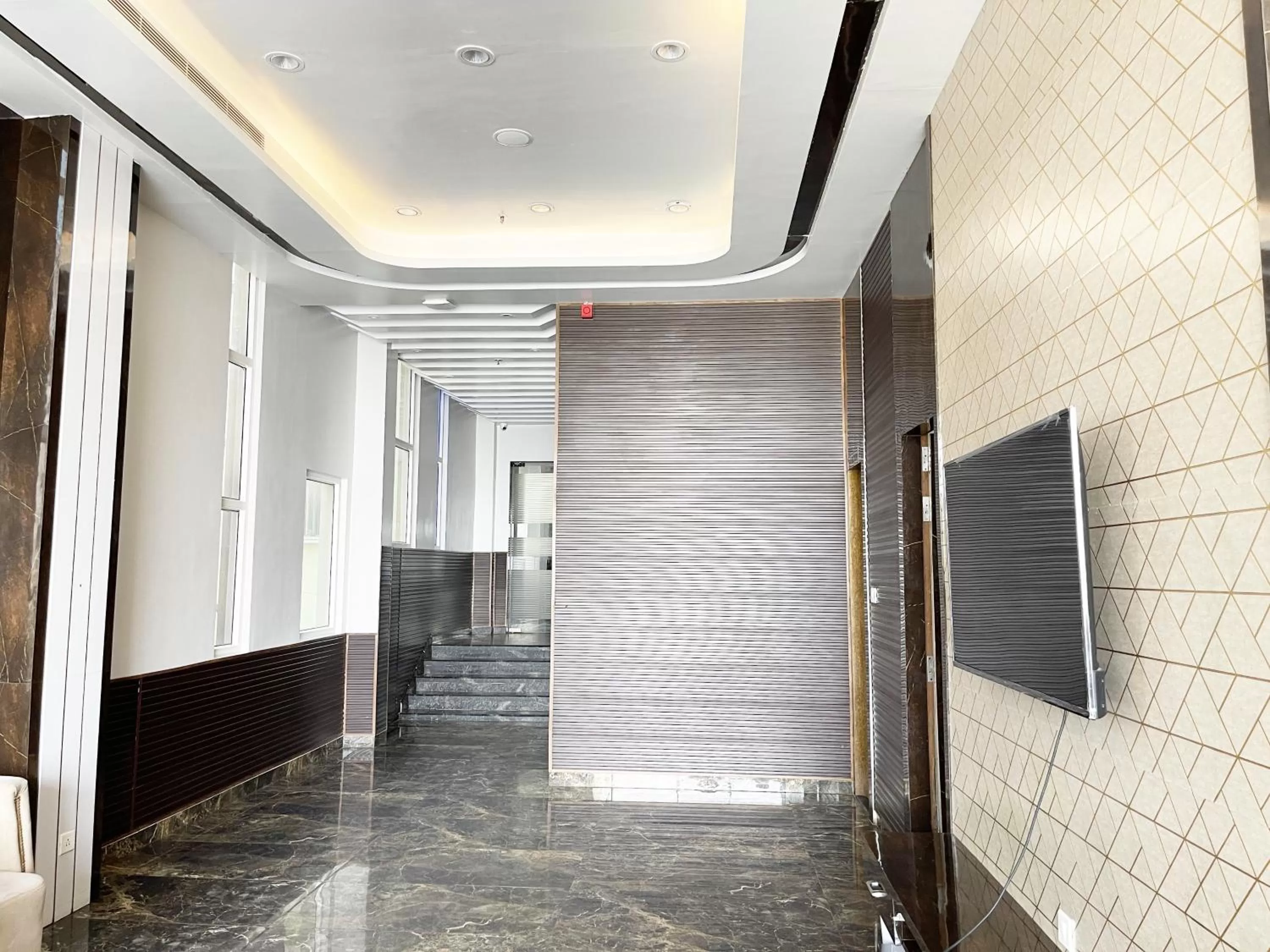 Hotel TBS sea view ! Puri