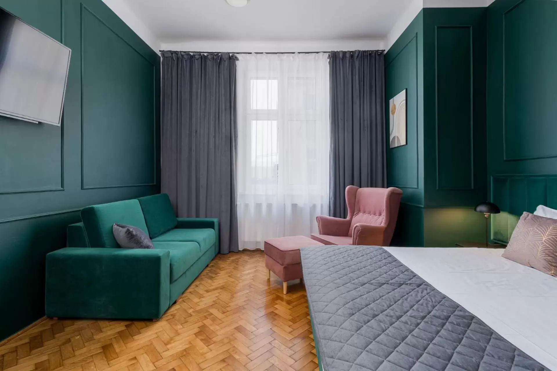 Premium One-Bedroom Suite with Balcony – 40m2 in Wawel Boutique Residence - Krakow Old Town Premium One-Bedroom Suite with Balcony – 40m2 in Wawel Boutique Residence - Krakow Old Town