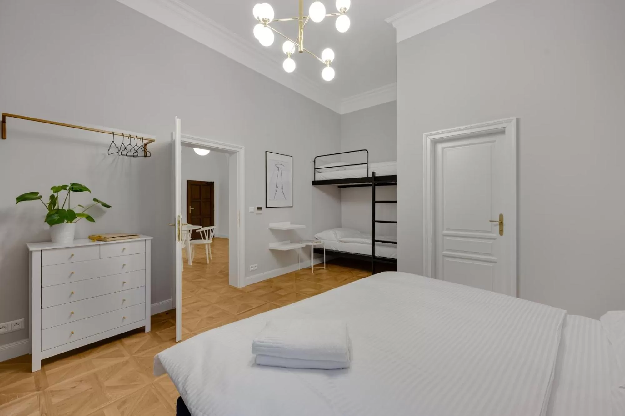 Bed in Palace Apartments