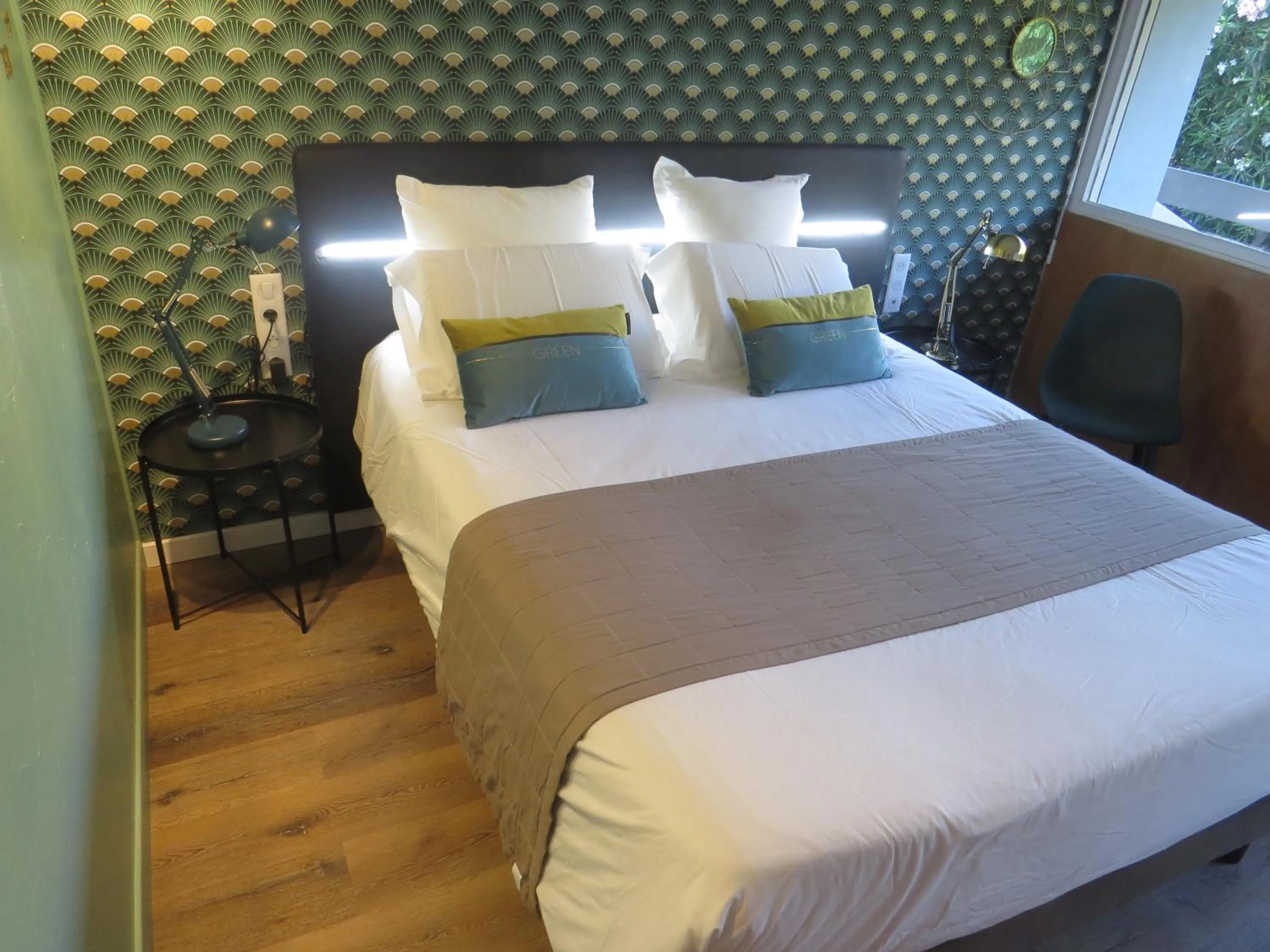 Bed in Hôtel Kyriad Cap Sud