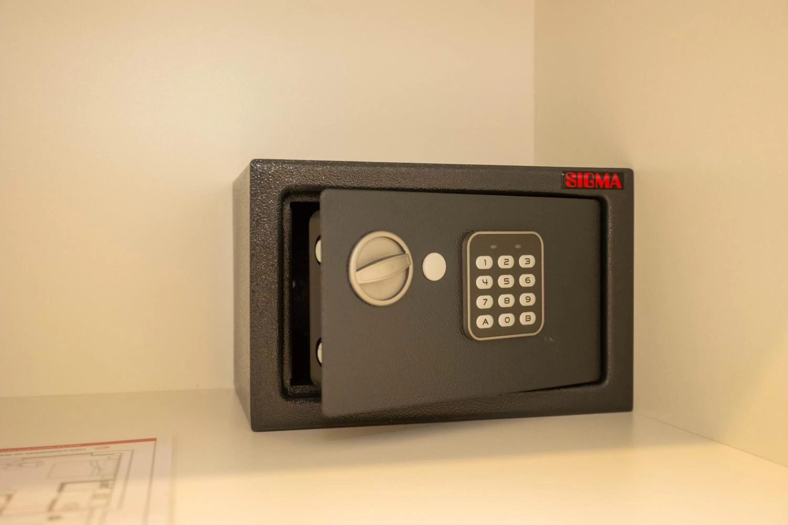 safe in City and Style Luxury Rooms Split