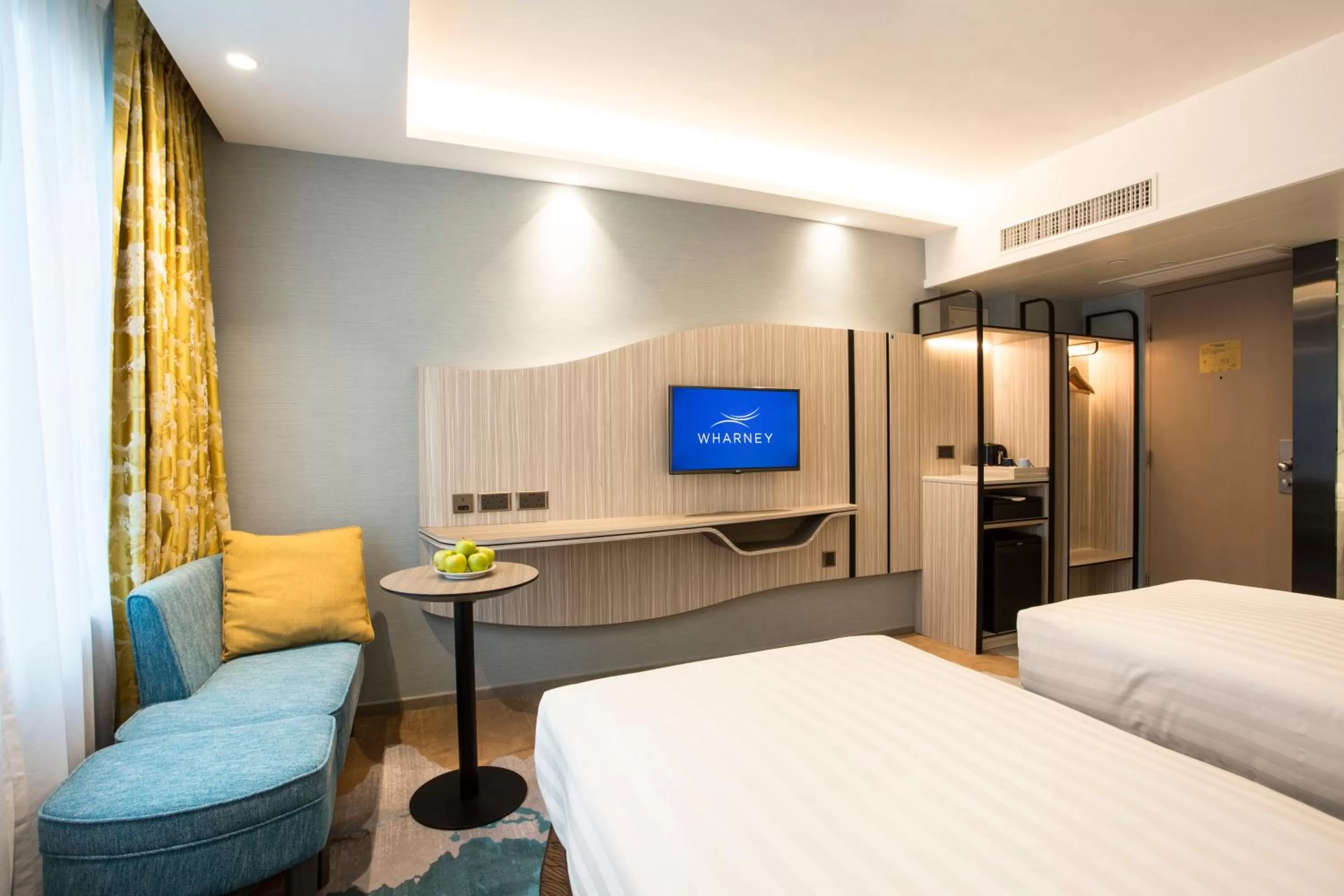 Bed in Wharney Hotel