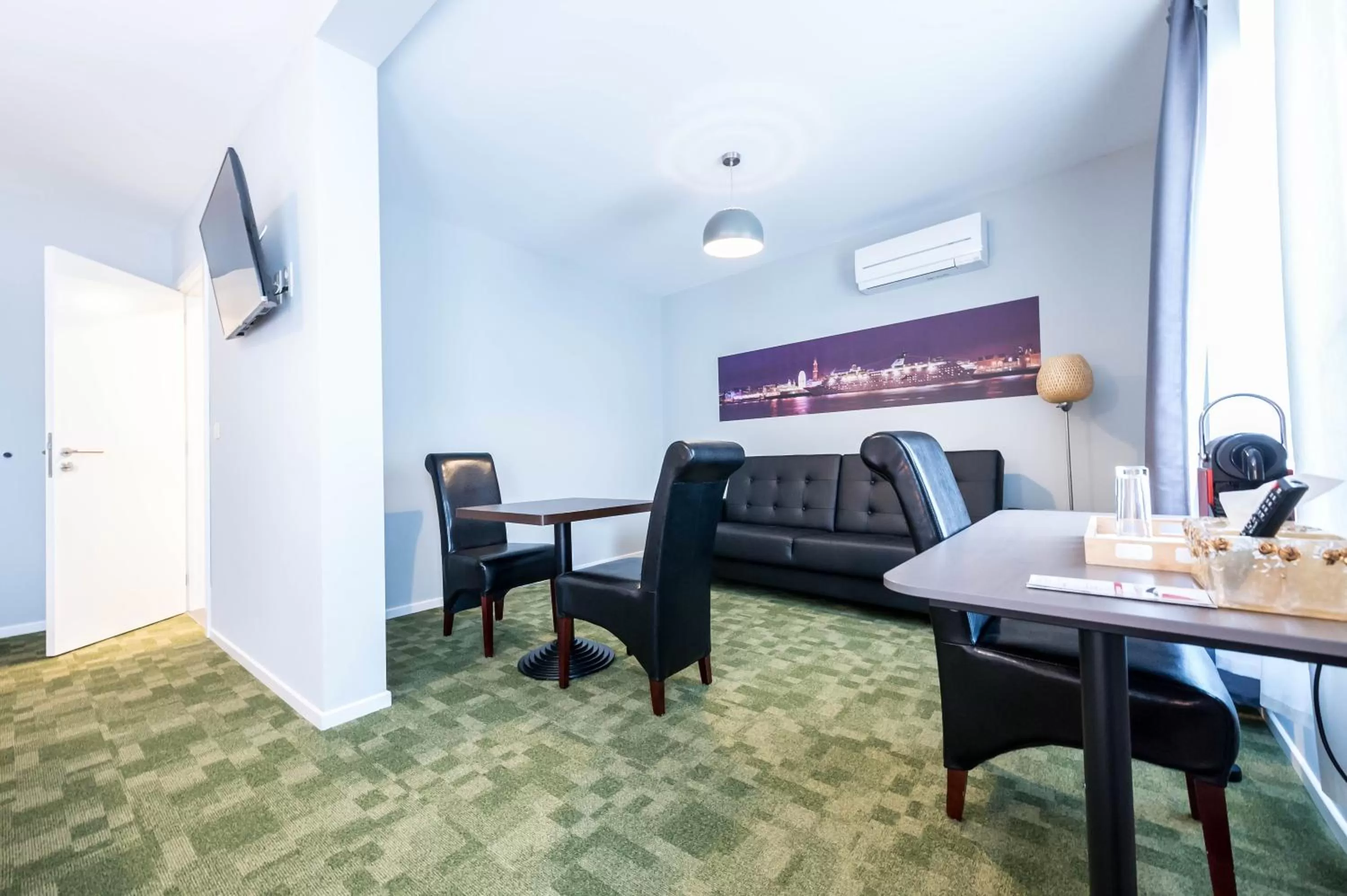 Library in Hotel Temse