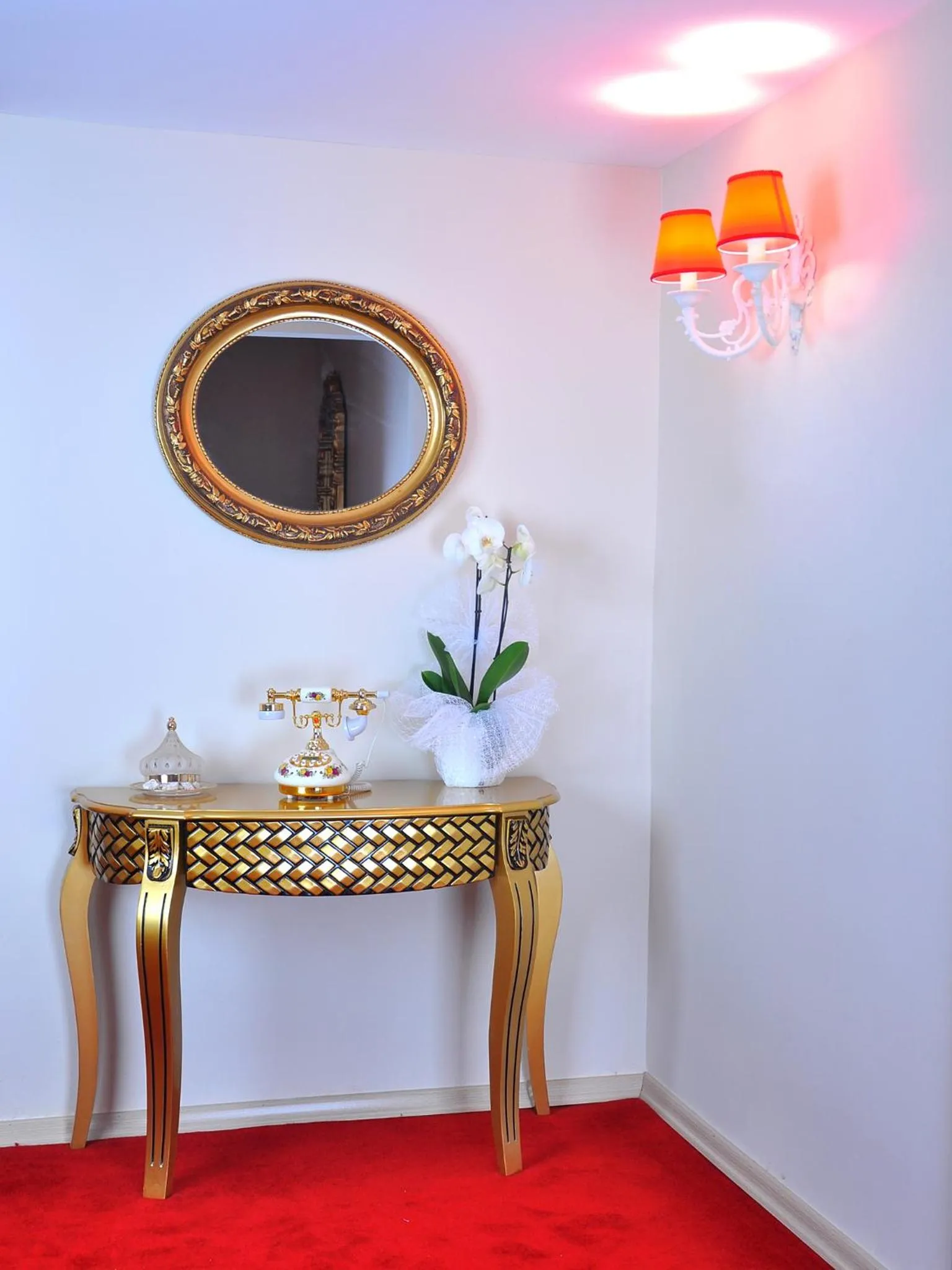 Decorative detail in Divani Ali Hotel