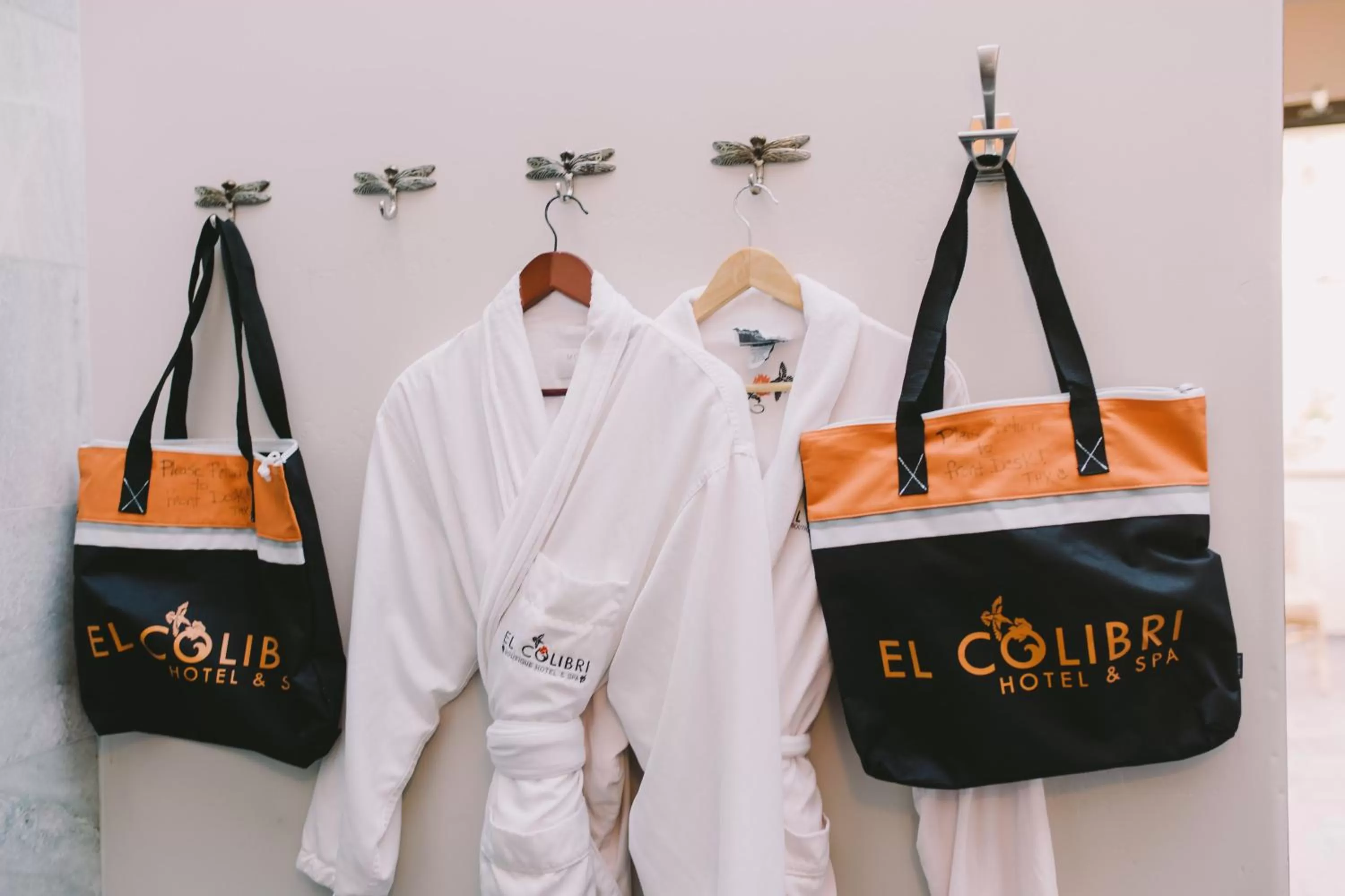 Massage in El Colibri Hotel & Spa