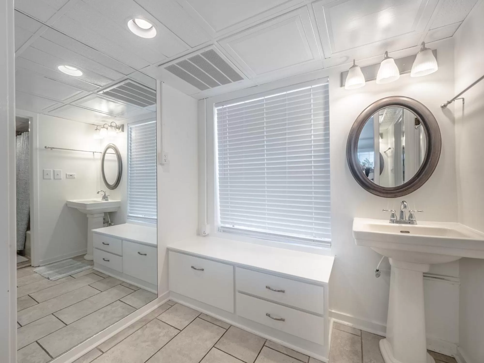 Property building, Bathroom in The Waterway Pet Friendly by Carolina Retreats