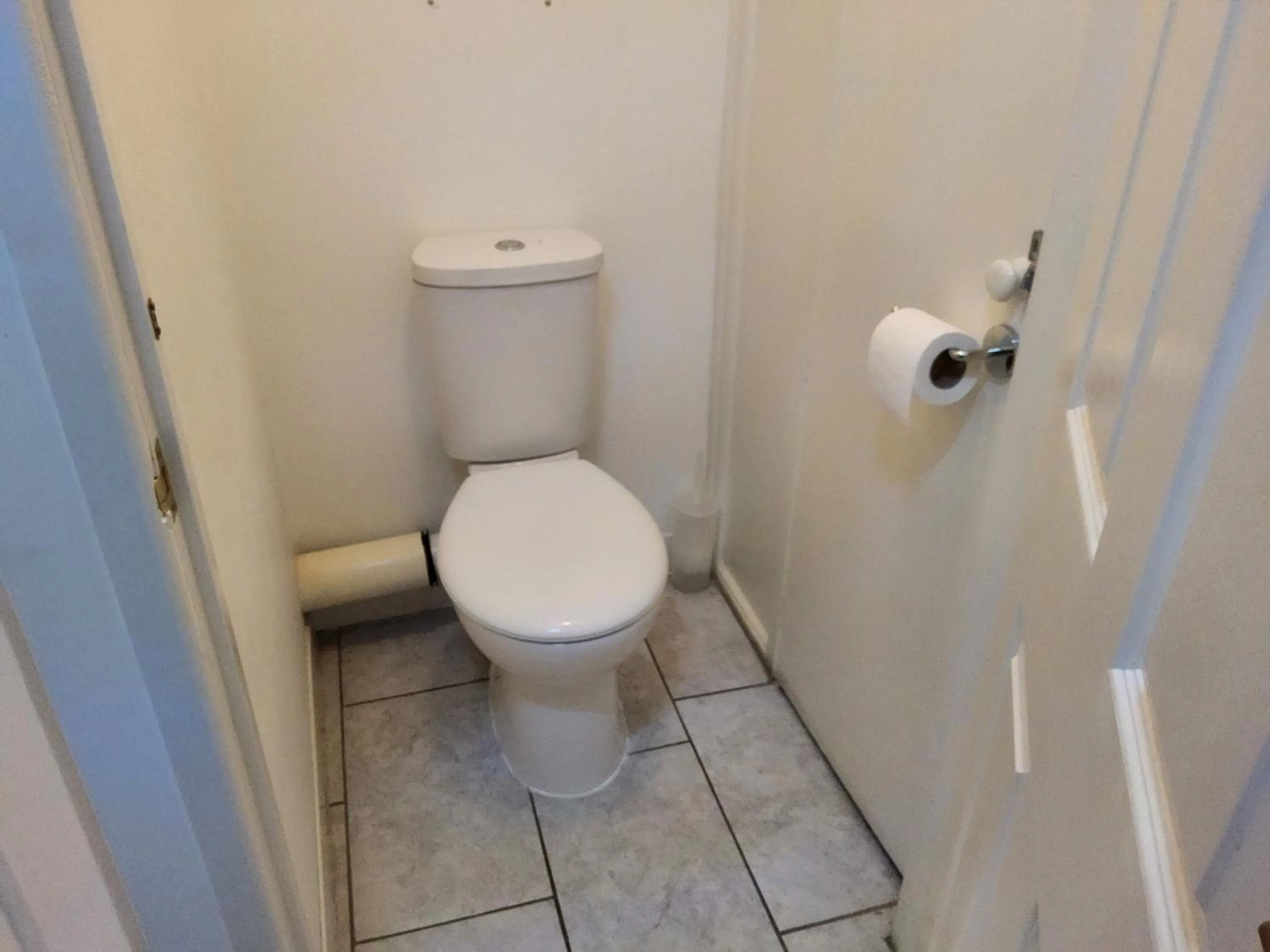 Toilet in The Avenue Hotel