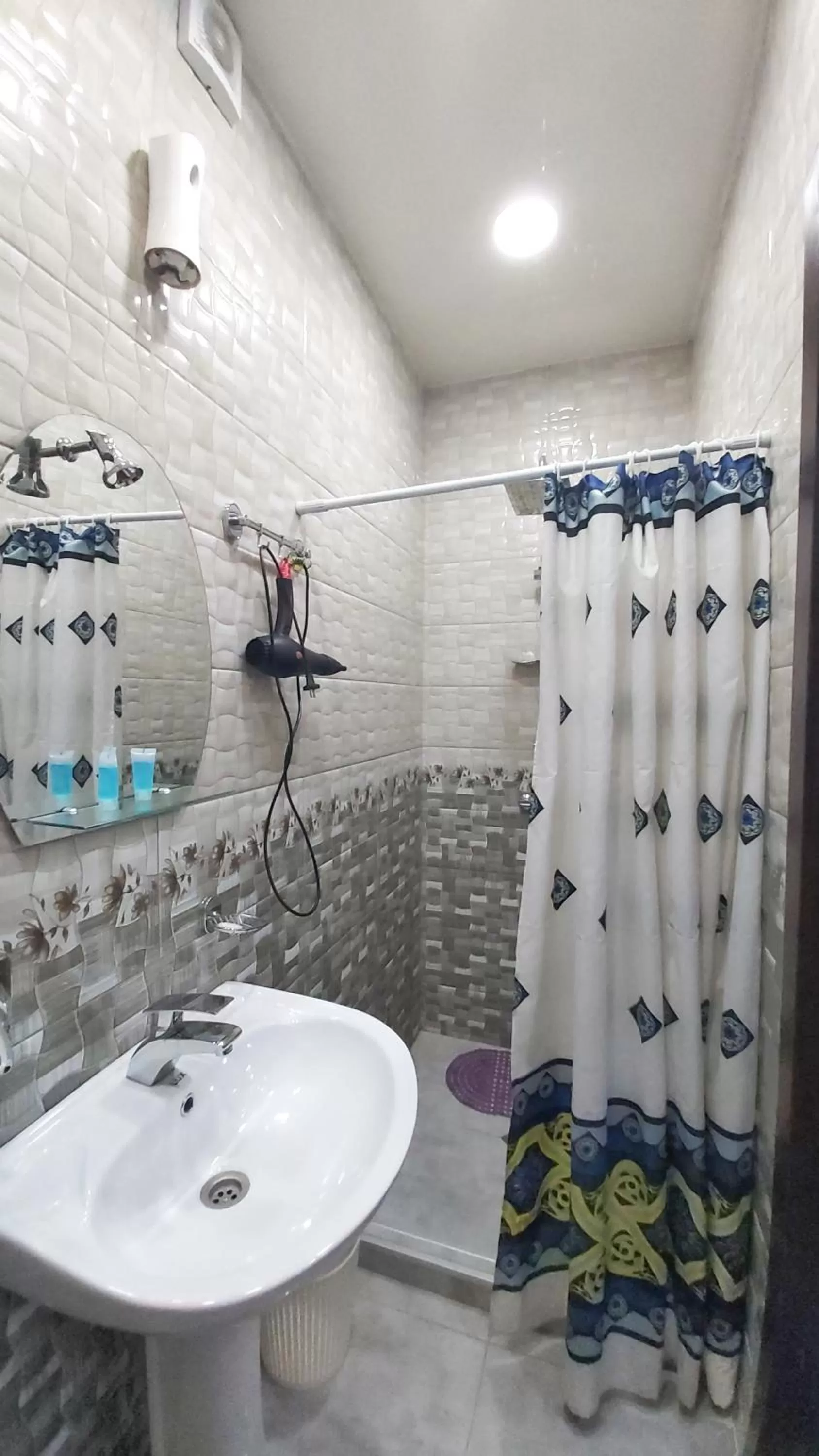 Bathroom in Gamarjoba Hotel