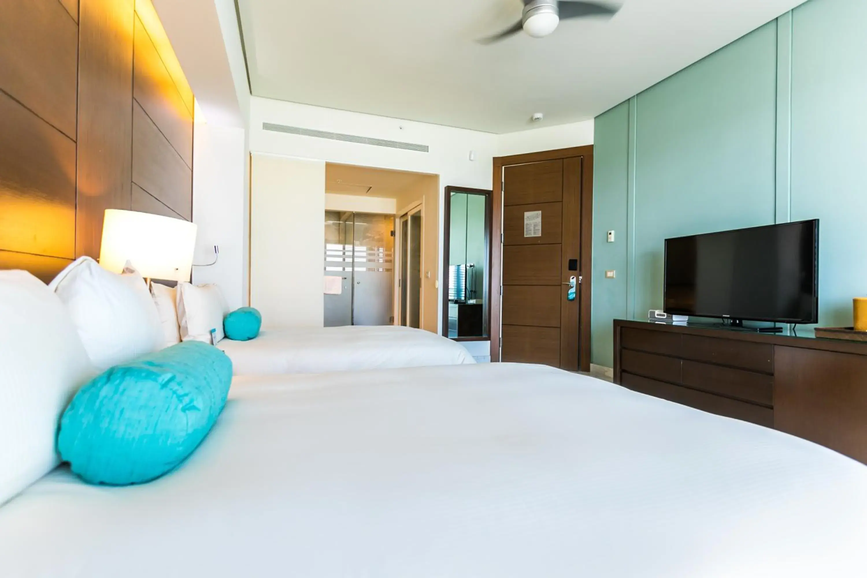 Club 89 Double Bed Diamante View in Palacio Mundo Imperial Riviera Diamante Acapulco Club 89 Double Bed Diamante View in Palacio Mundo Imperial Riviera Diamante Acapulco