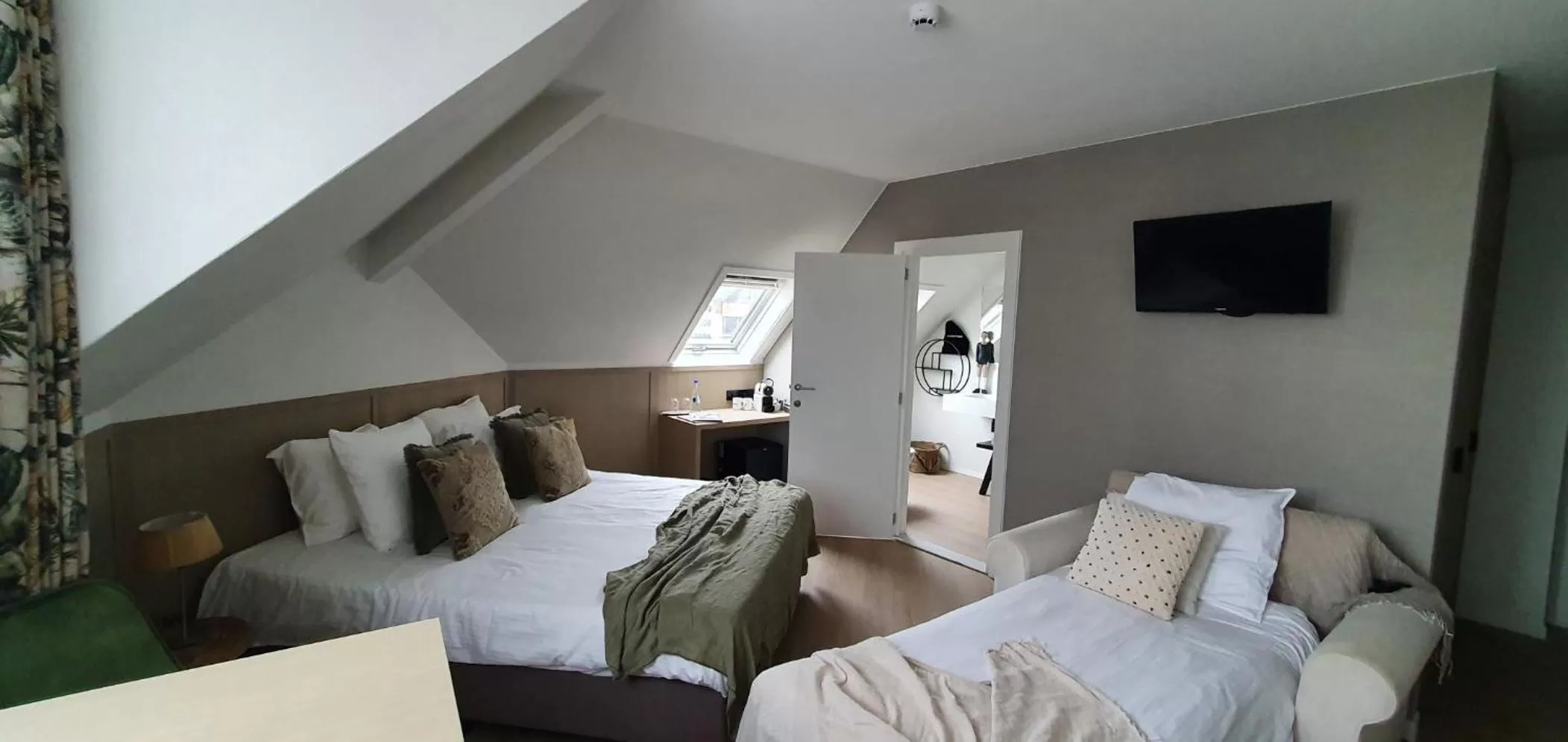 Bed in Hotel du Bassin