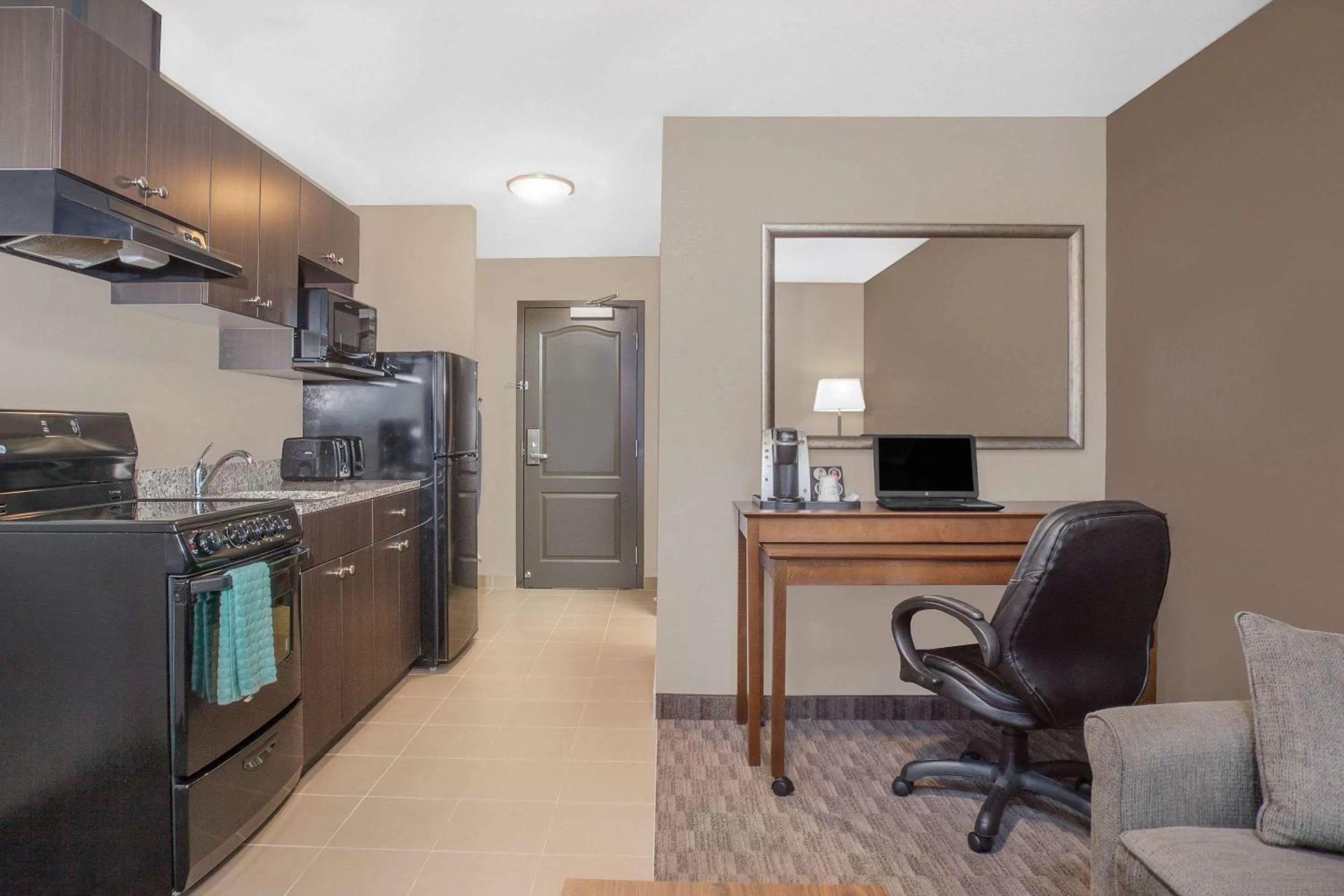 Photo of the whole room in Super 8 by Wyndham Athabasca AB