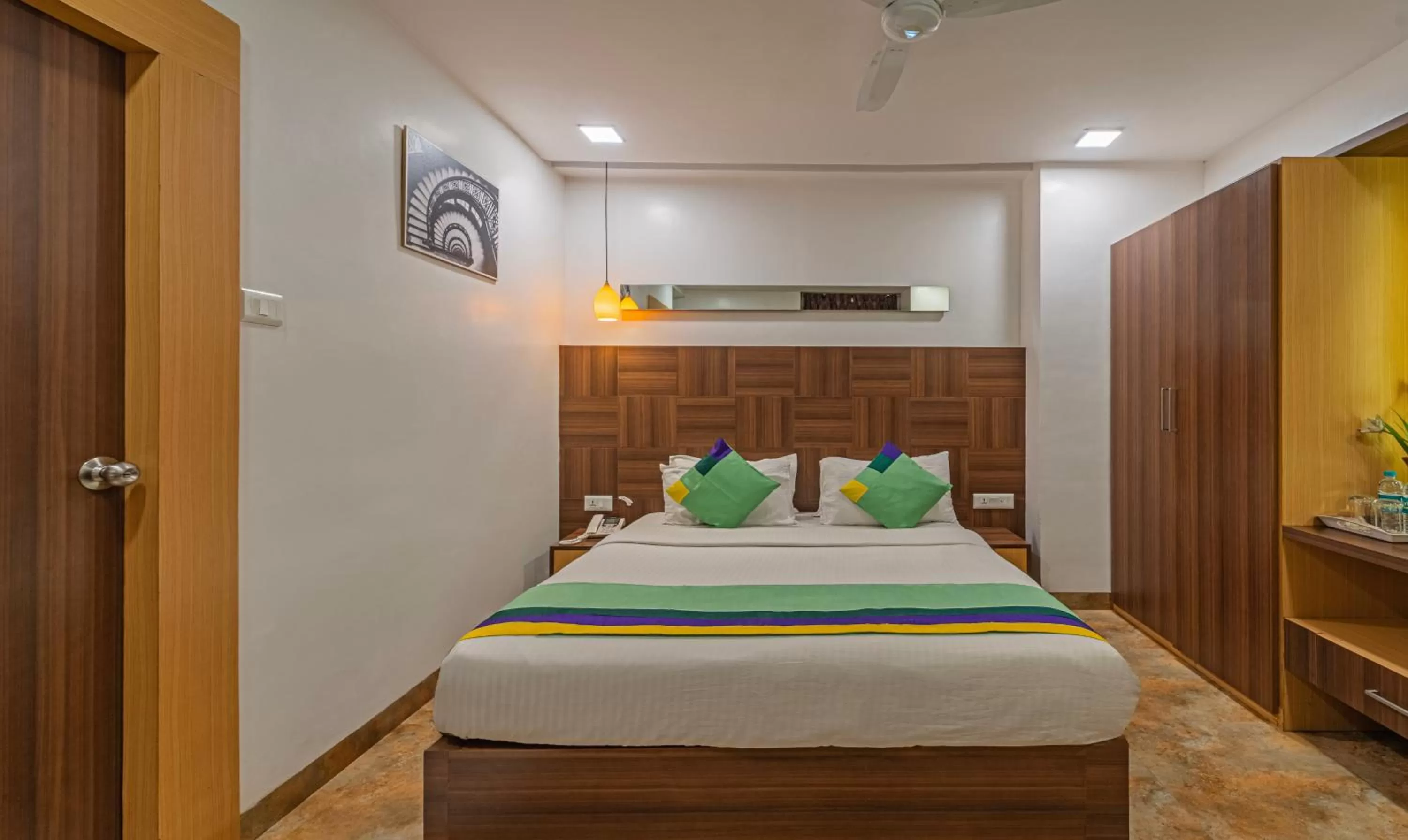 Bedroom, Bed in Treebo Golden Swan Tambaram