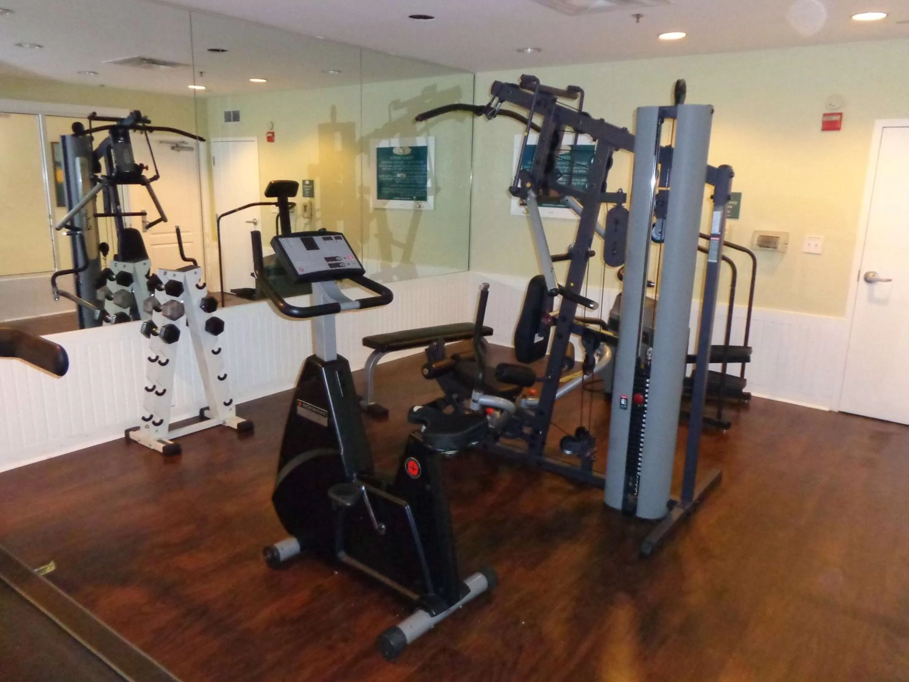 Spa and wellness centre/facilities in SureStay Plus by Best Western Orlando Lake Buena Vista