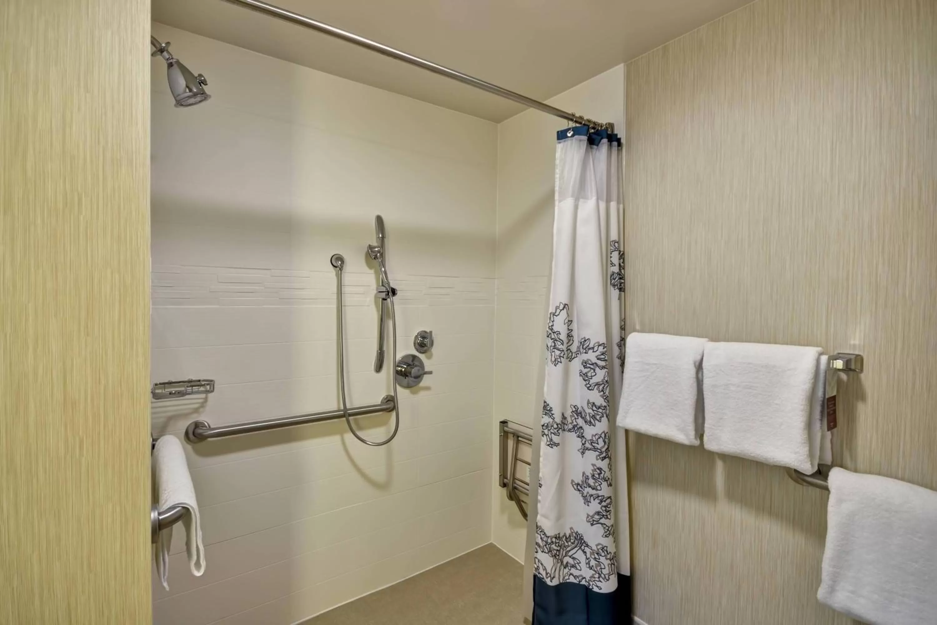 Bathroom in Residence Inn Lexington South Hamburg Place