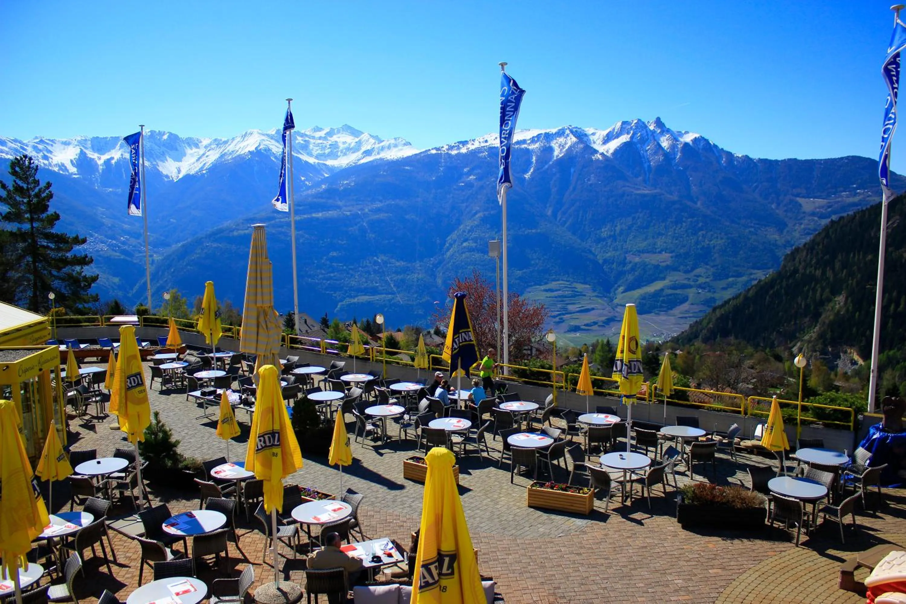 Restaurant/places to eat in Hôtel Les Bains d'Ovronnaz