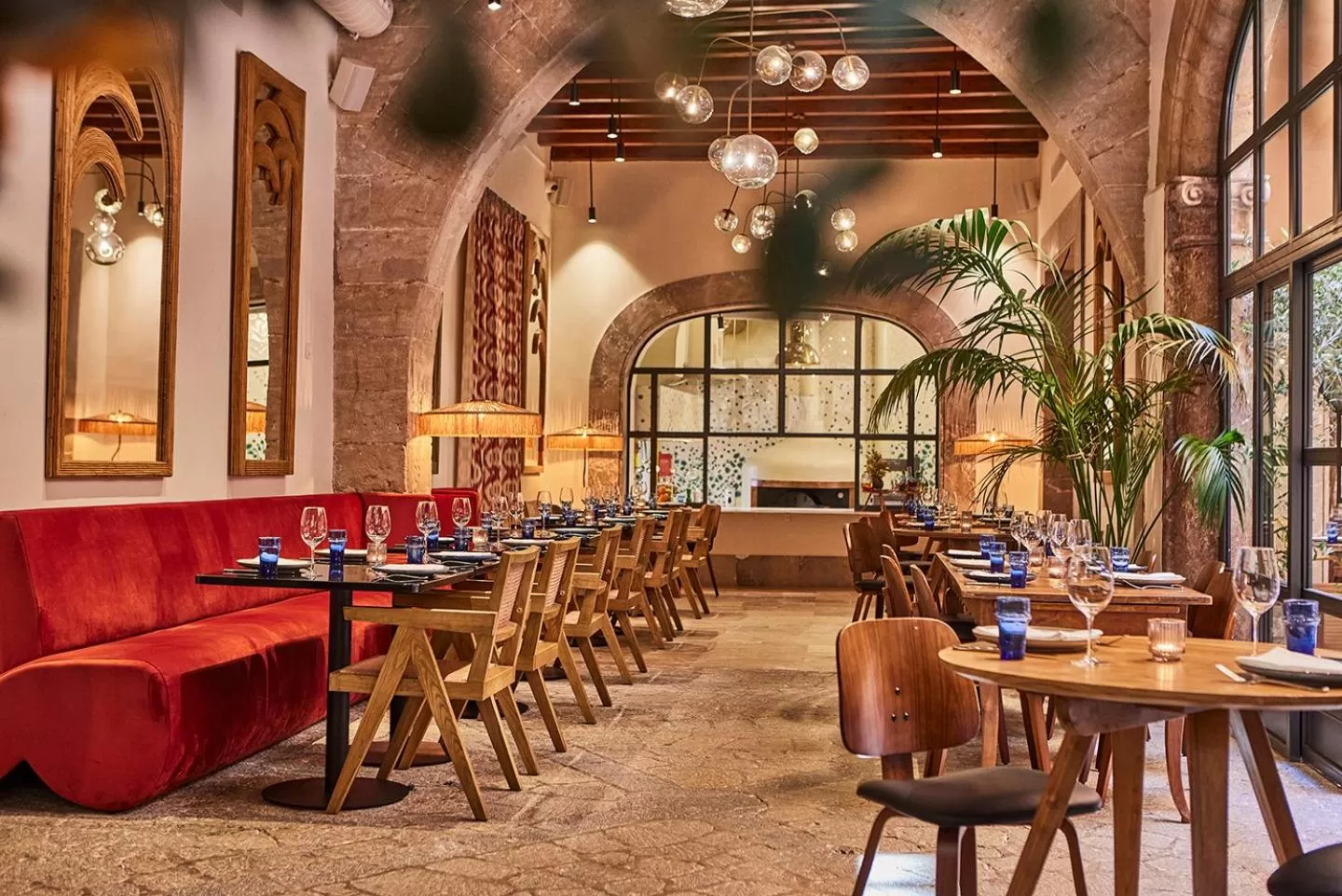 Restaurant/places to eat in Puro Grand Hotel