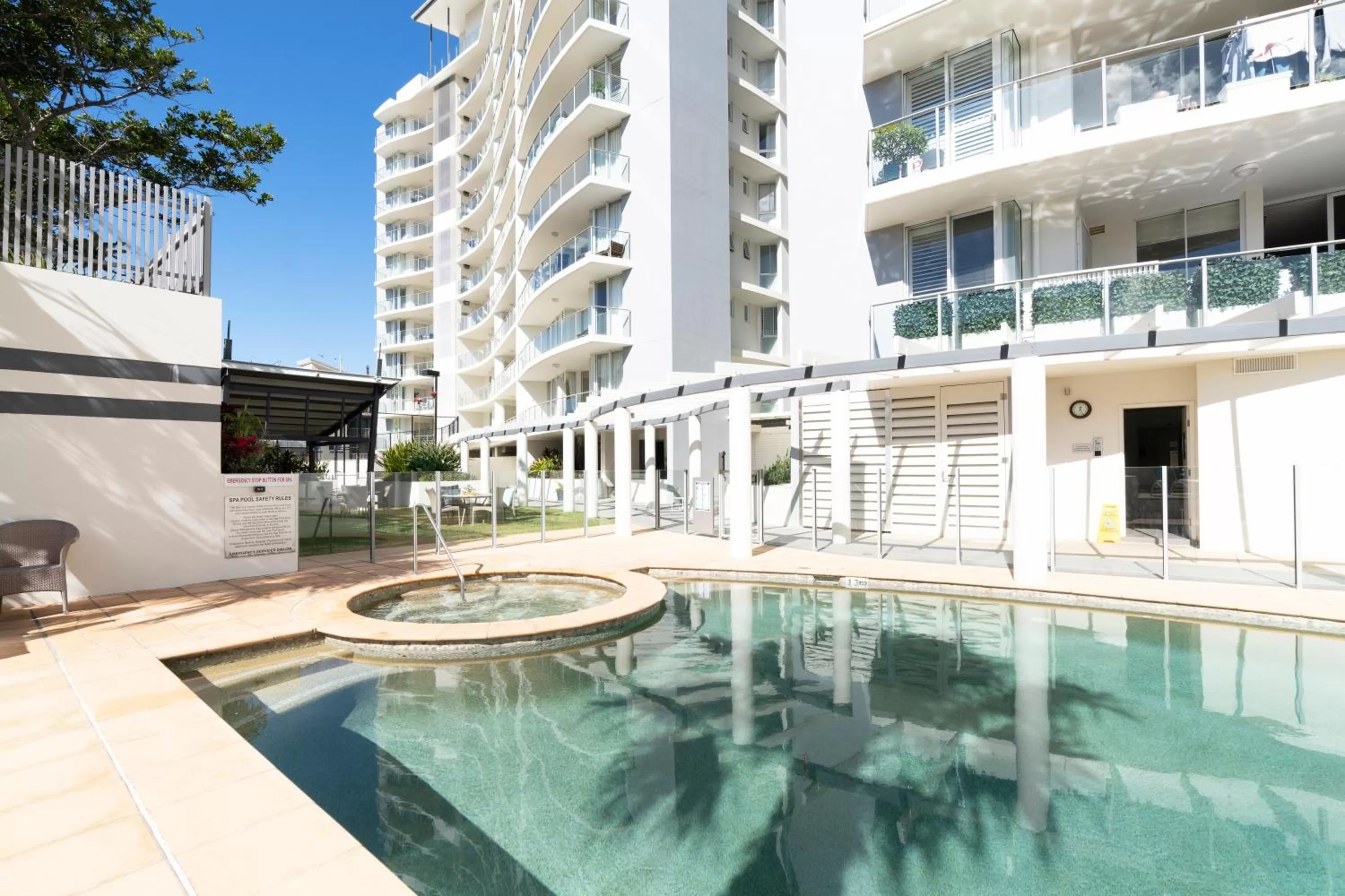 Swimming pool in Aspect Caloundra