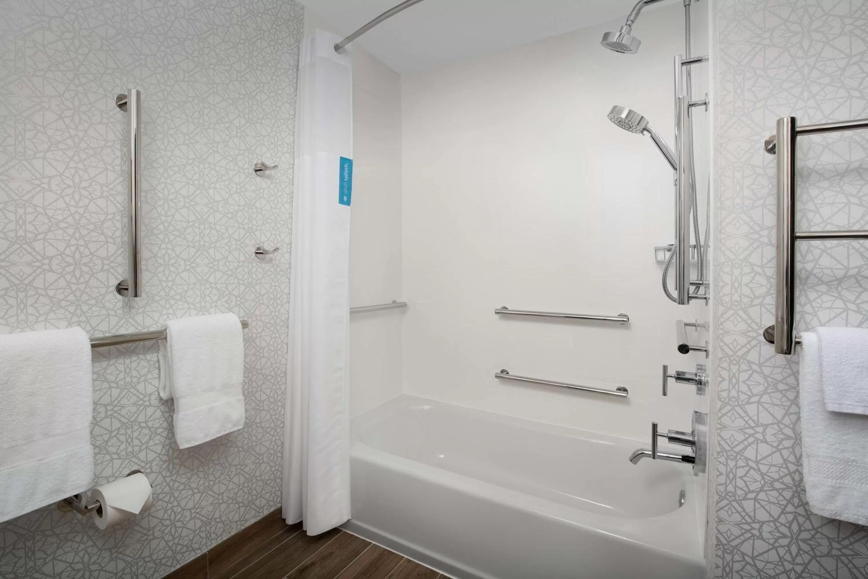 Bathroom in Hampton Inn Baltimore-Downtown-Convention Center