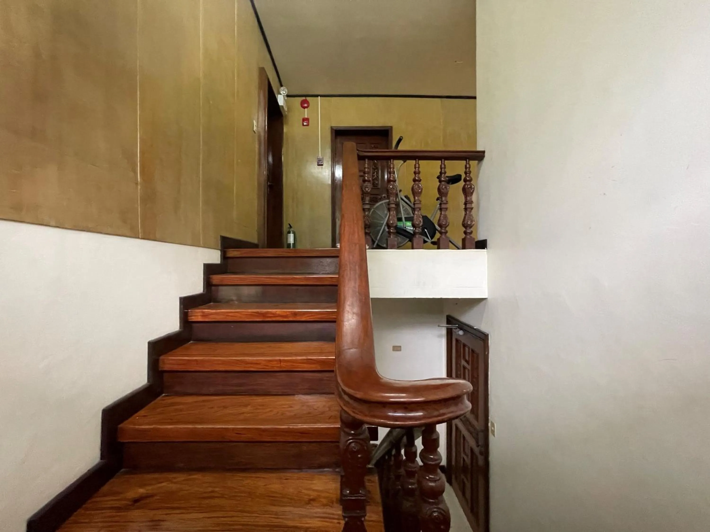 Property building in 1888 Staycation Inn by Cocotel